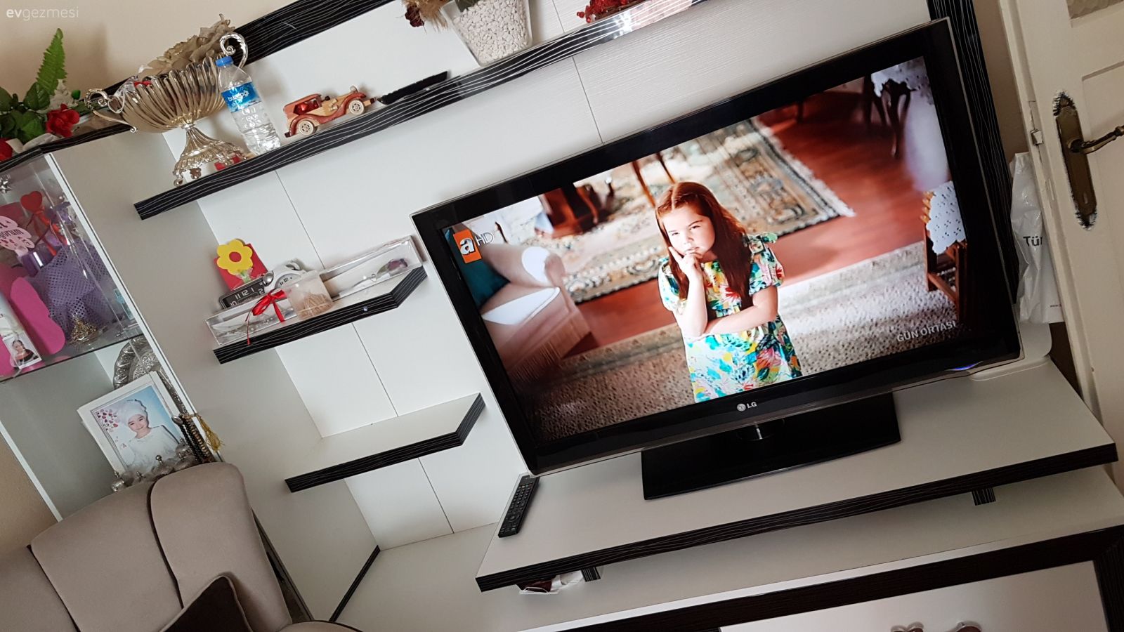 tv ünitem ile ilgili