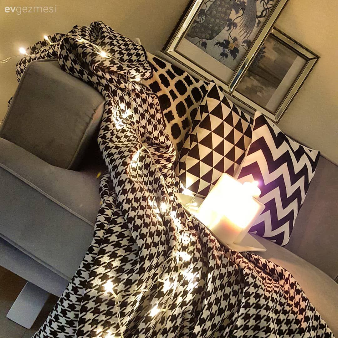 Filiz Hanım’ın Farklı Renk ve Aksesuar Kullanımıyla Yenilenen Evi