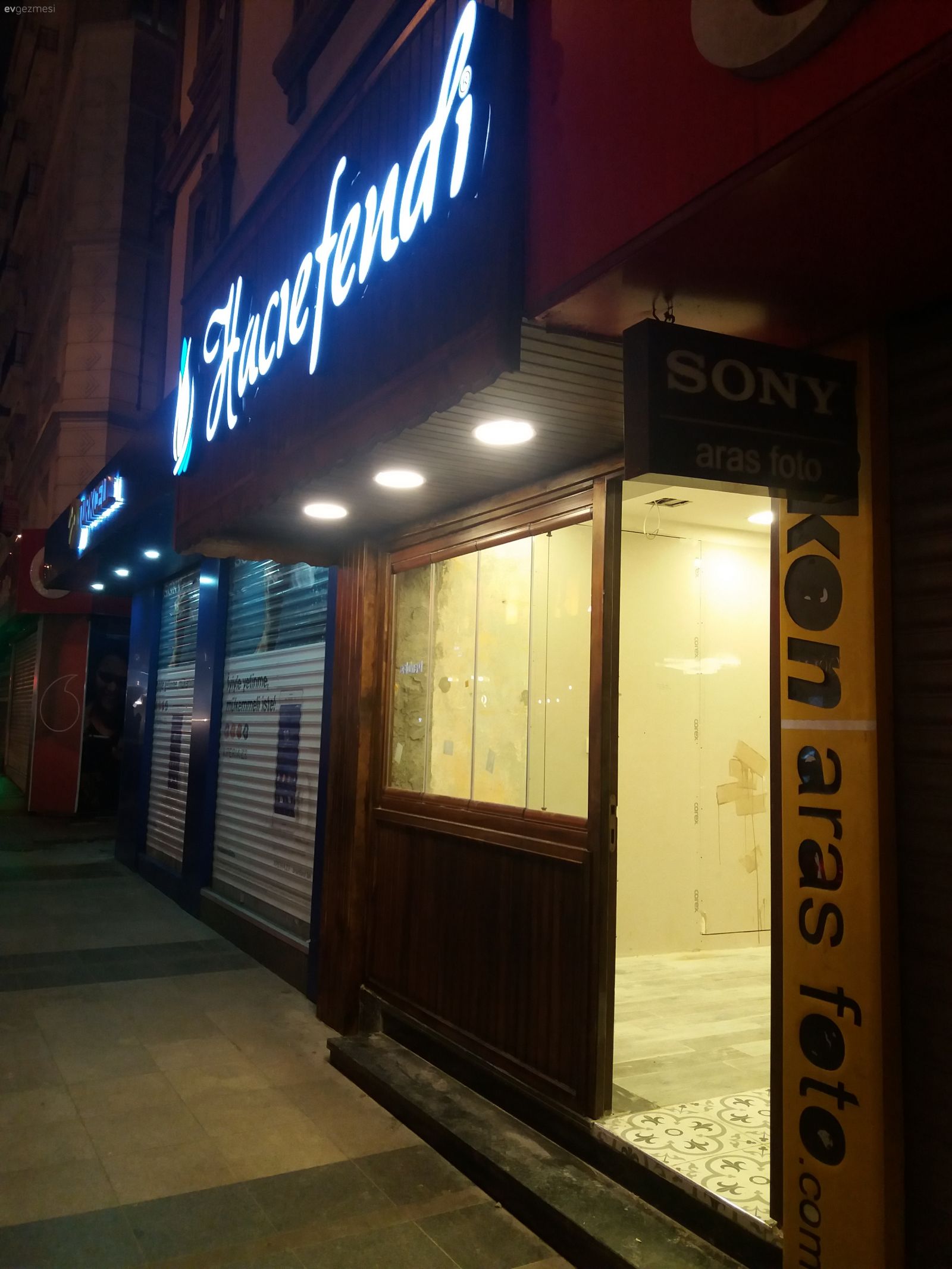 Sirkeci ankara caddesi no 59B HACI EFENDİ