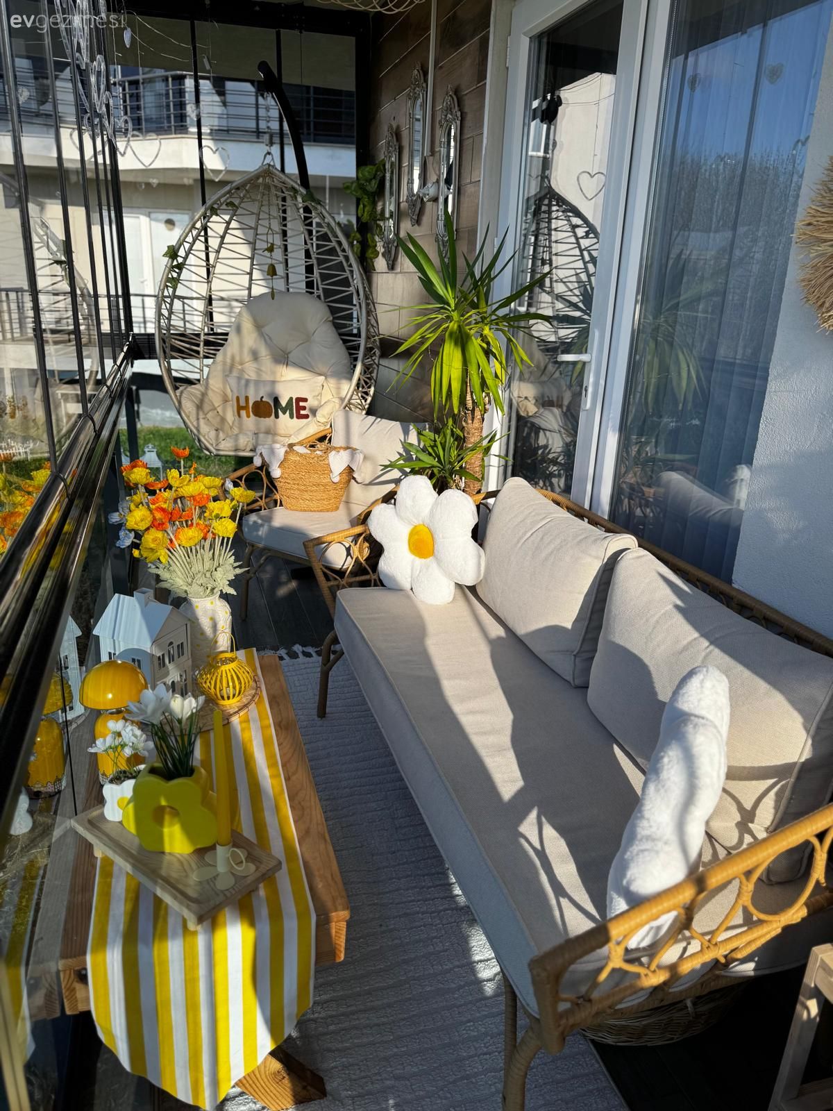 Bu Sakarya Evinde Balkonun Enerjisi Pek Fazla