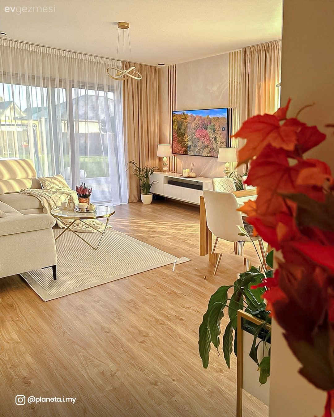 Müstakil Ev Yapacaklara Örnek Projeler: 172 M2 Çatı Katlı Ev