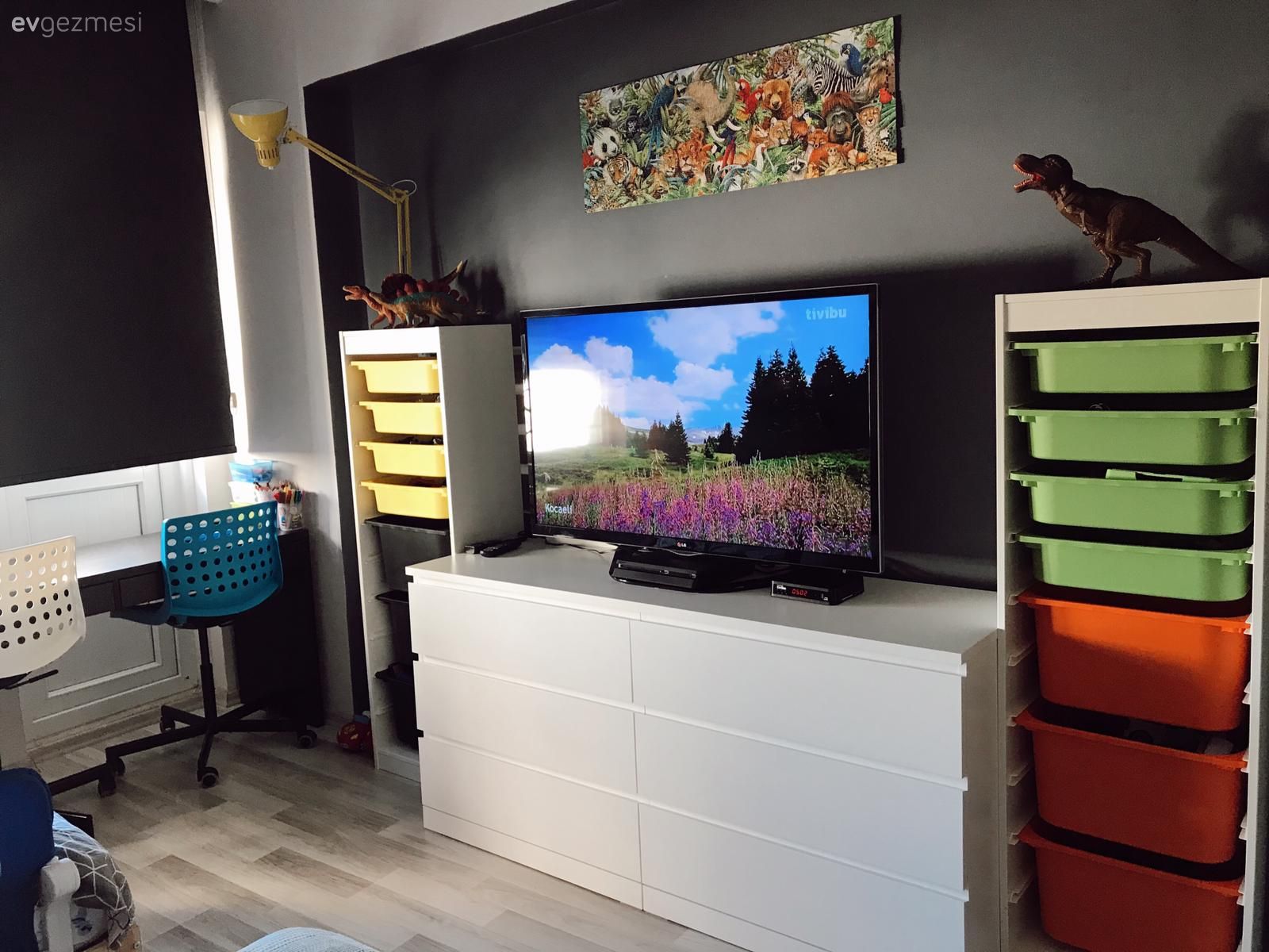 Çocuk Odası, Tv ünitesi, Antrasit duvar, Yeşil, Turuncu, Stor perde