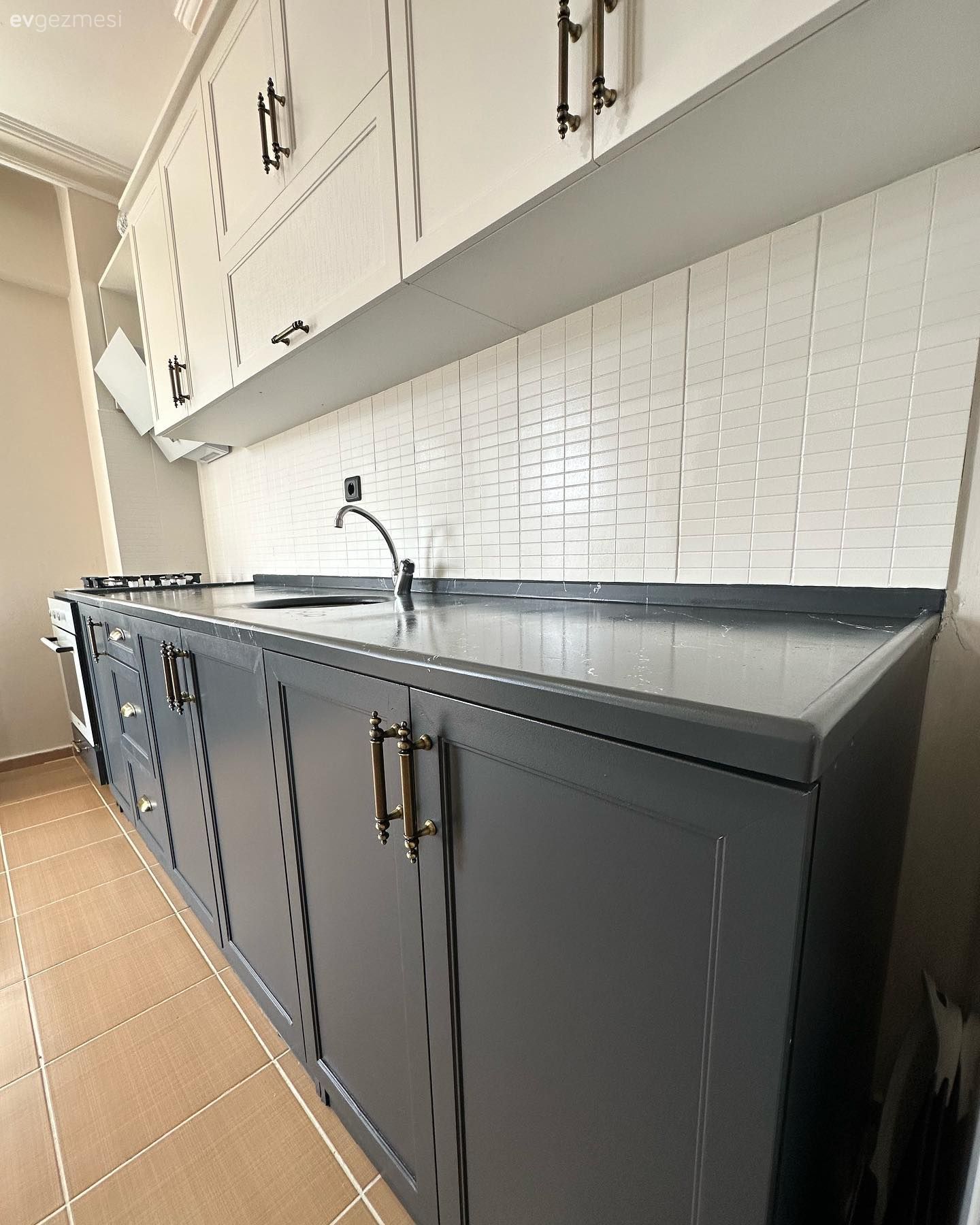 Öncesi&Sonrası: Bilindik Kahve-Krem Mutfak Sonrasında Daha Modern!