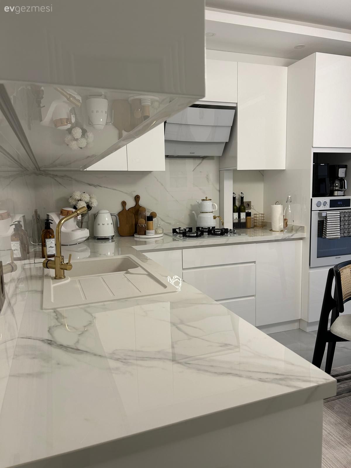 İzmir'deki Bu Evde Tamamlayıcı Parçalar Cazibe Kaynağı