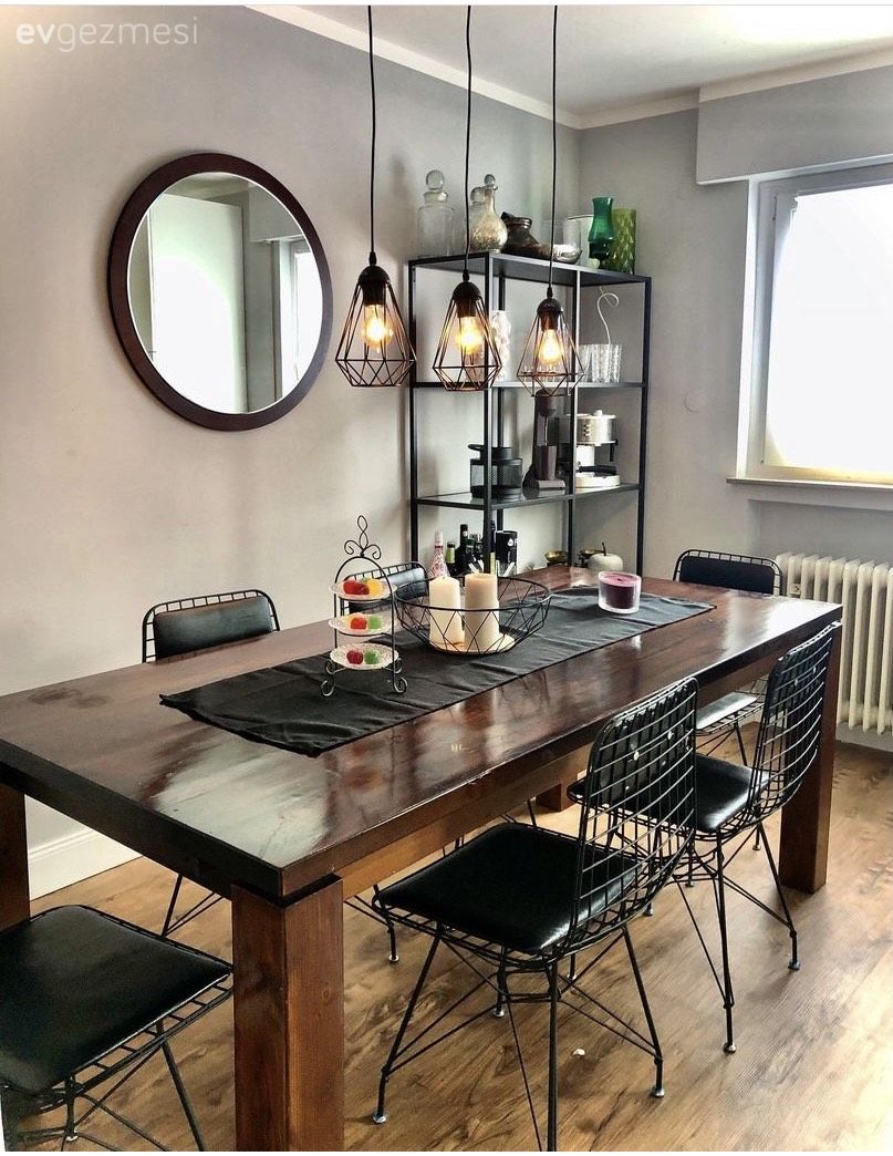 Modern Stili Seven Bu Evin Bahçesi Gülük Gülistanlık!