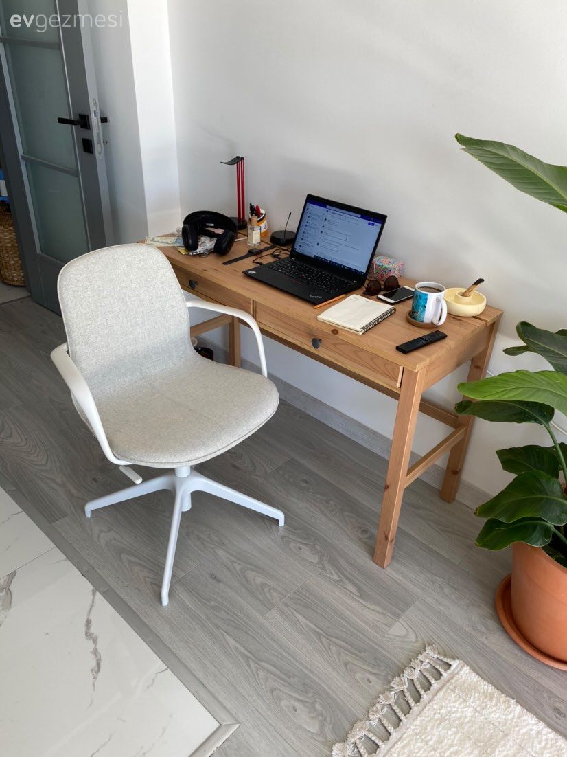 Kalabalıktan Sakinliğe Kaçış: Mütevazı Bir Bodrum Evi