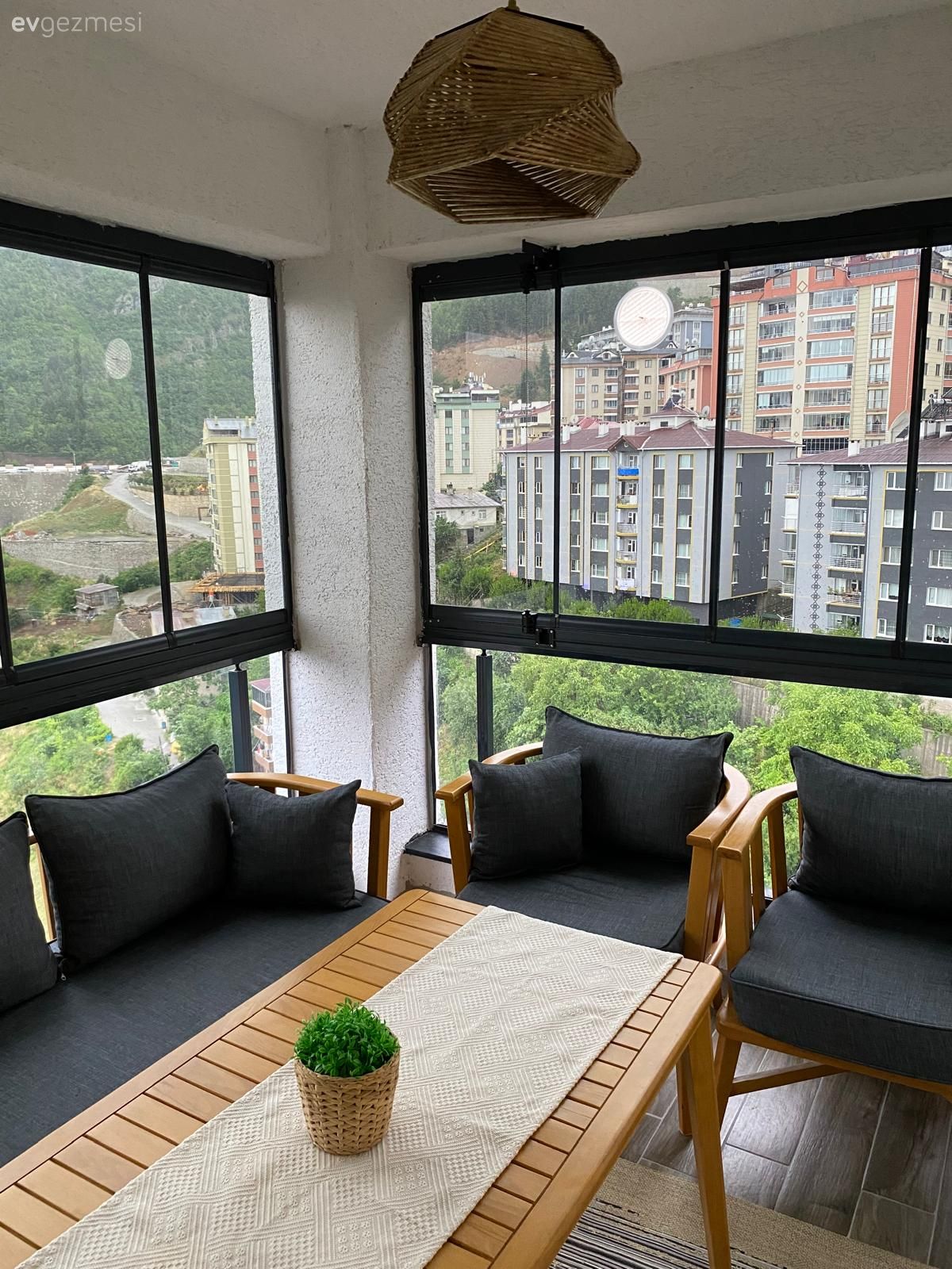 Balkon Mobilyası Almadan Önce Dikkat Edilmesi Gerekenler