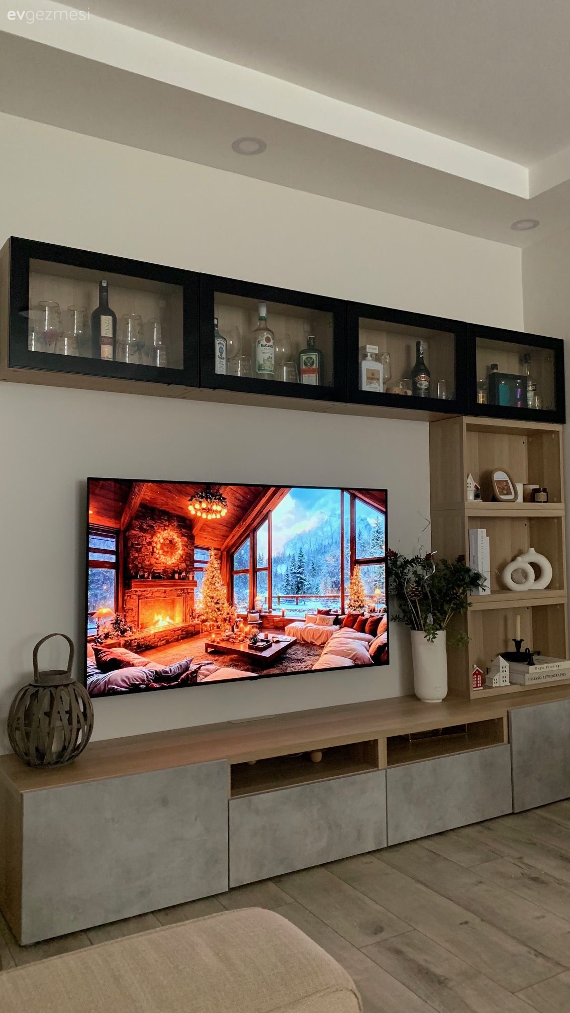 Bu İstanbul Evi Nötr Tonların Risksiz Uyumuna Teslim Olmuş