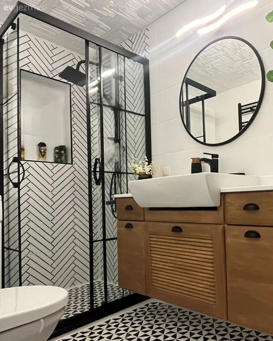 Öncesi&Sonrası: Kim Der ki İki Banyo da Aynı!