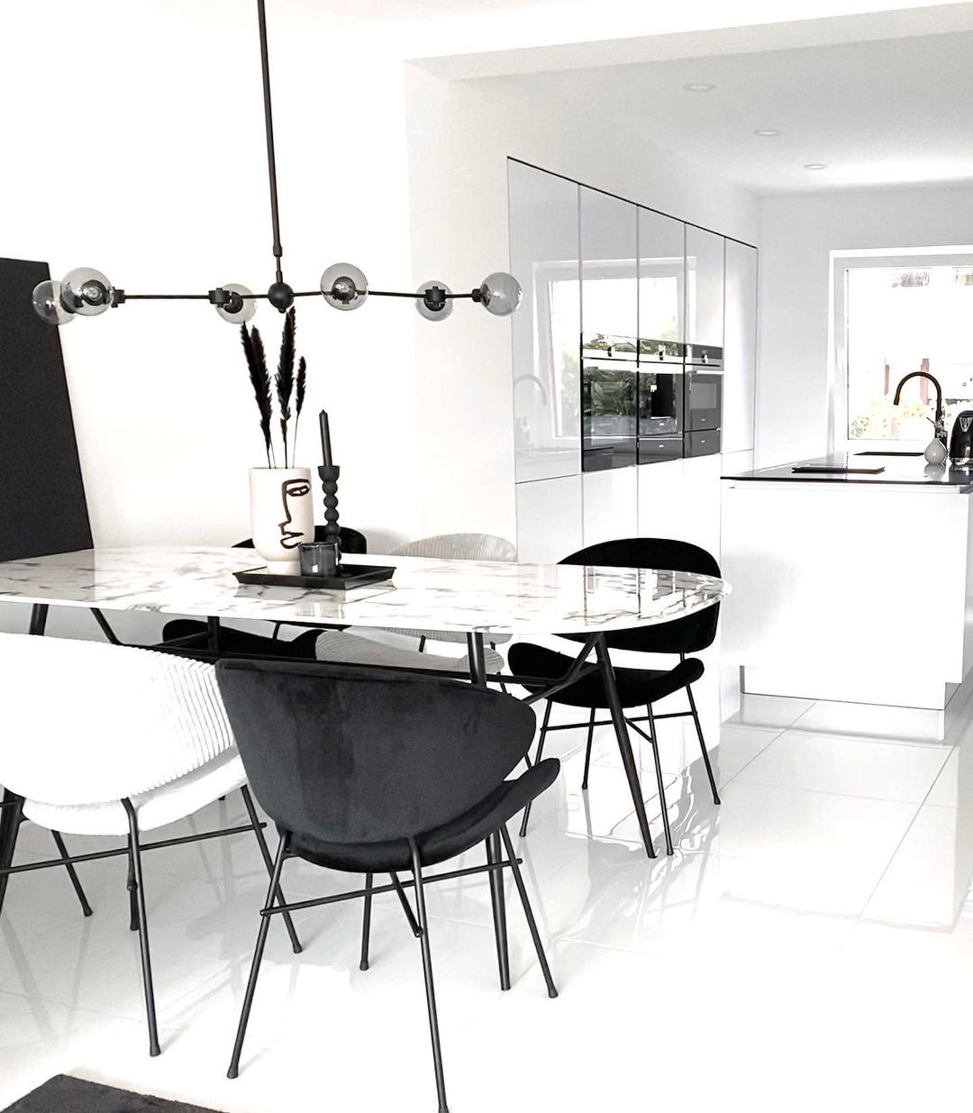 Yemek masası, Modern, Yemek odası avizesi, Yemek Odası, Zemin seramikleri, Sandalye, Amerikan Mutfak, Mutfak, Ankastre