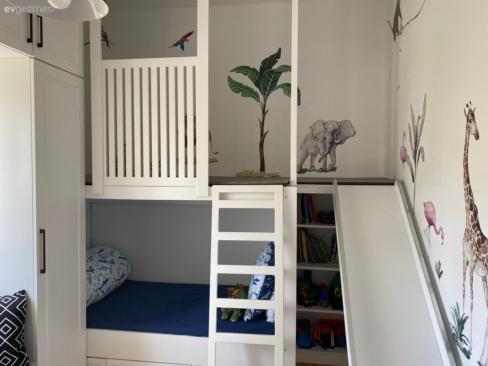 Çocuk Odası, Özel yapım dolaplar, Dolap, Ranza, Sedir, Beyaz, Mavi, Çocuk odası halısı