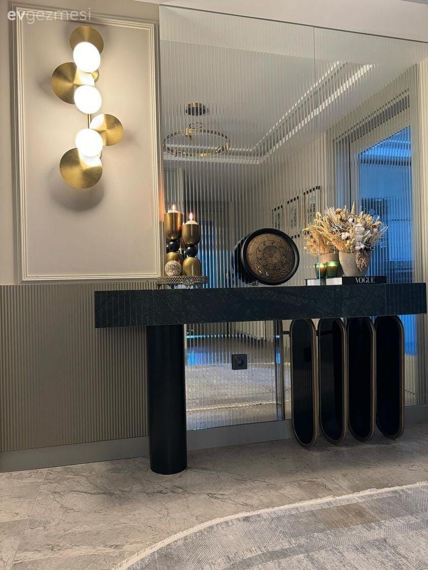 Özel Tasarımların Yer Aldığı Bu Evde Her Duvar Ayrı Şıklık Kaynağı!