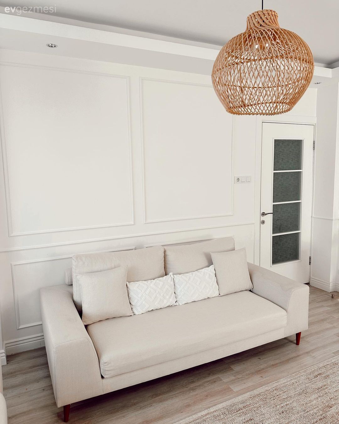 Koltuk takımı, Beyaz, Krem, Bej, Hasır avize, Parke