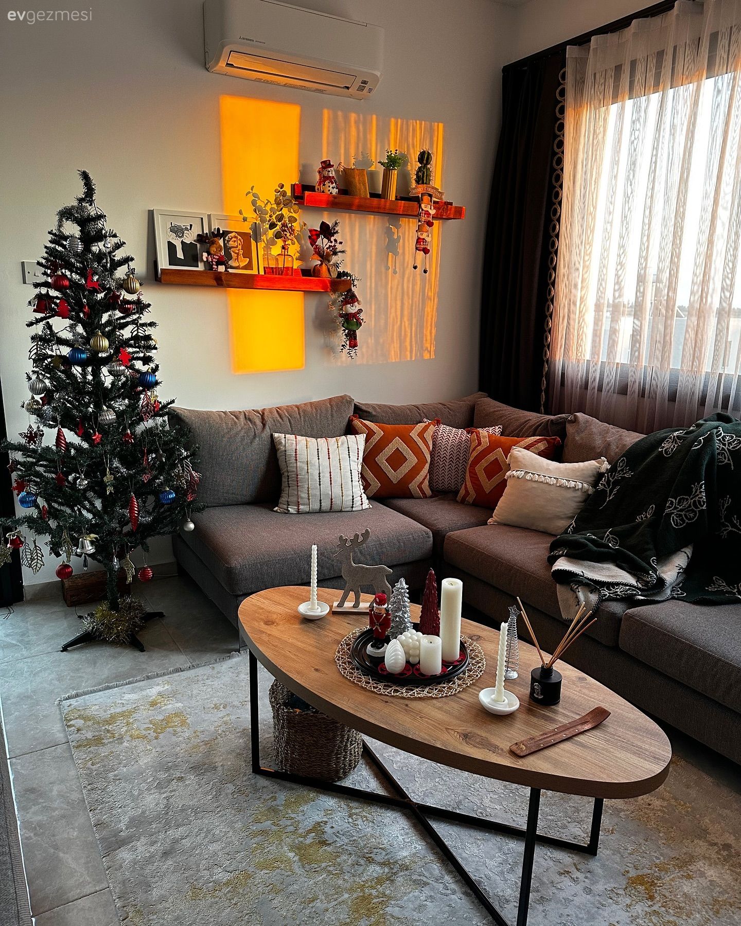 Yeni Yılın Heyecanını Her Köşesine Yansıtmış Yılbaşı Konseptli Dekorlar!