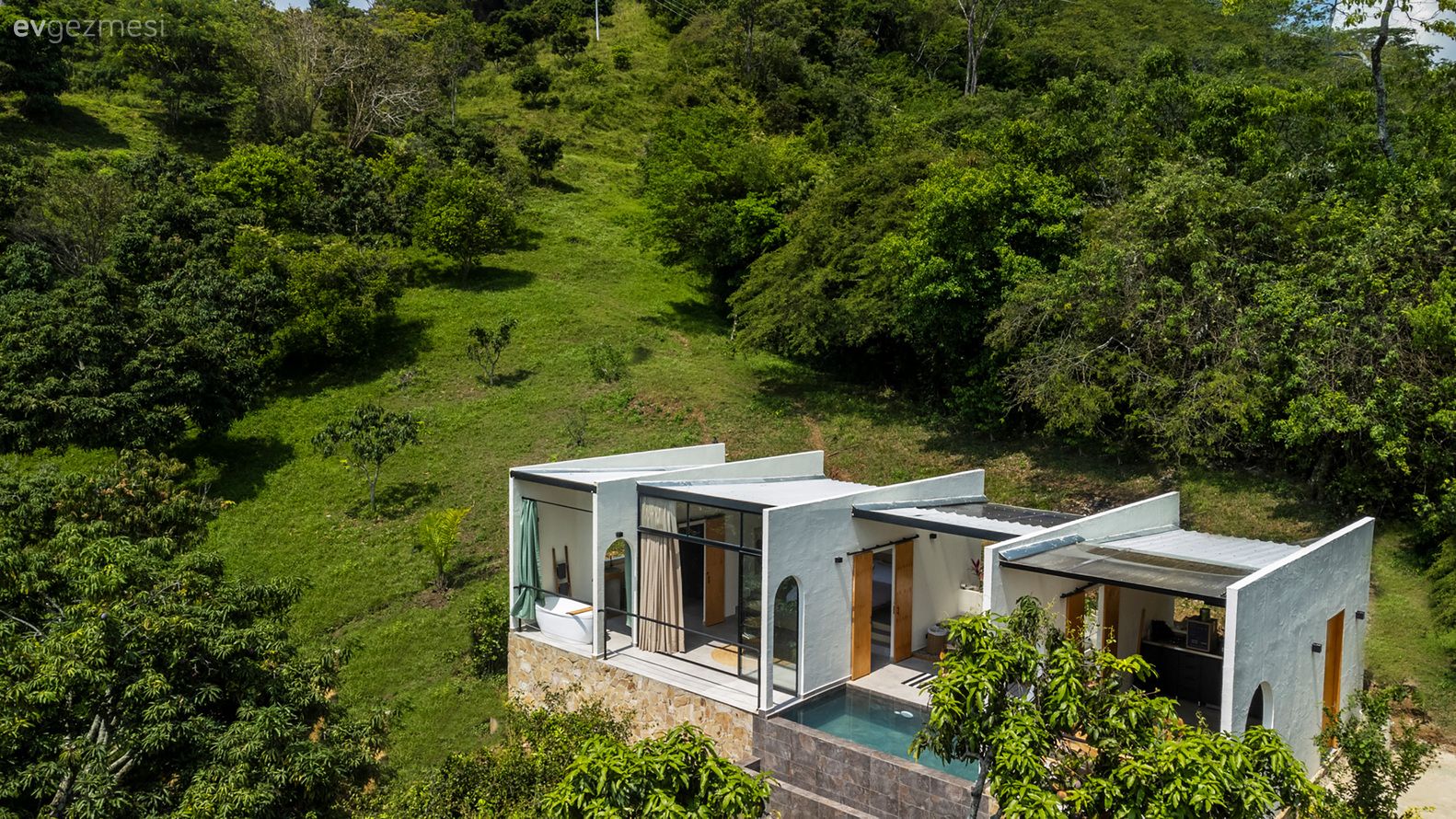 Manzaraya Saygı Duruşunda Bulunan 100 M2'lik Yazlık!