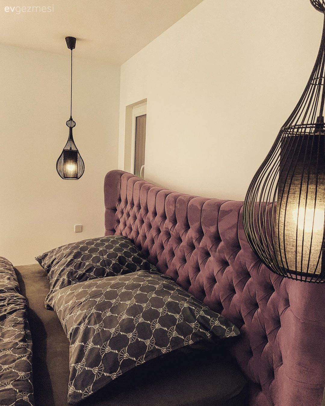 Ev Gezmesi: Endüstriyel Detayları İçine Alan Bir Dekor