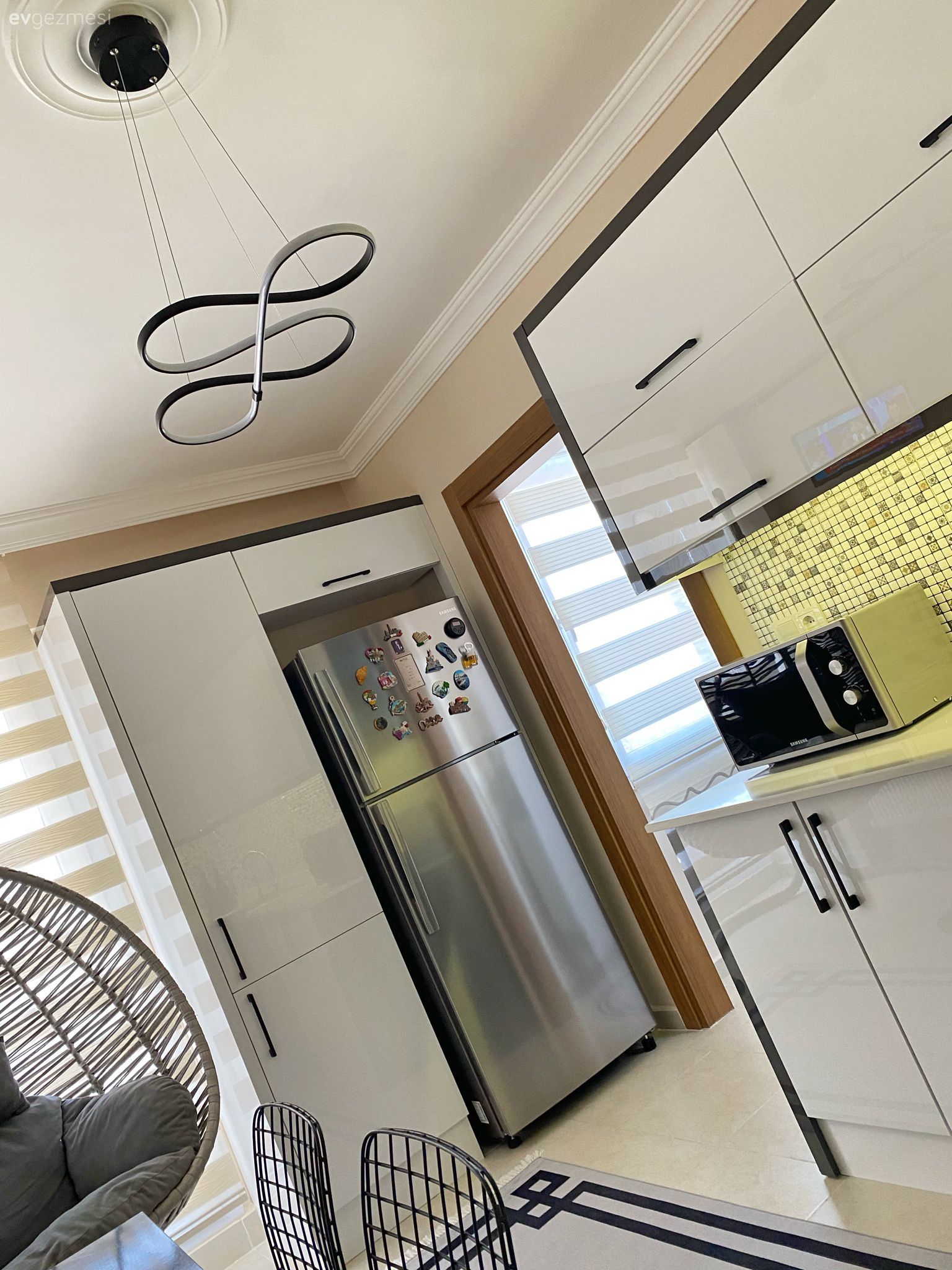 Bu İzmir Evinin Salonu Misafirlik Kalan Yerleri Keyiflik!