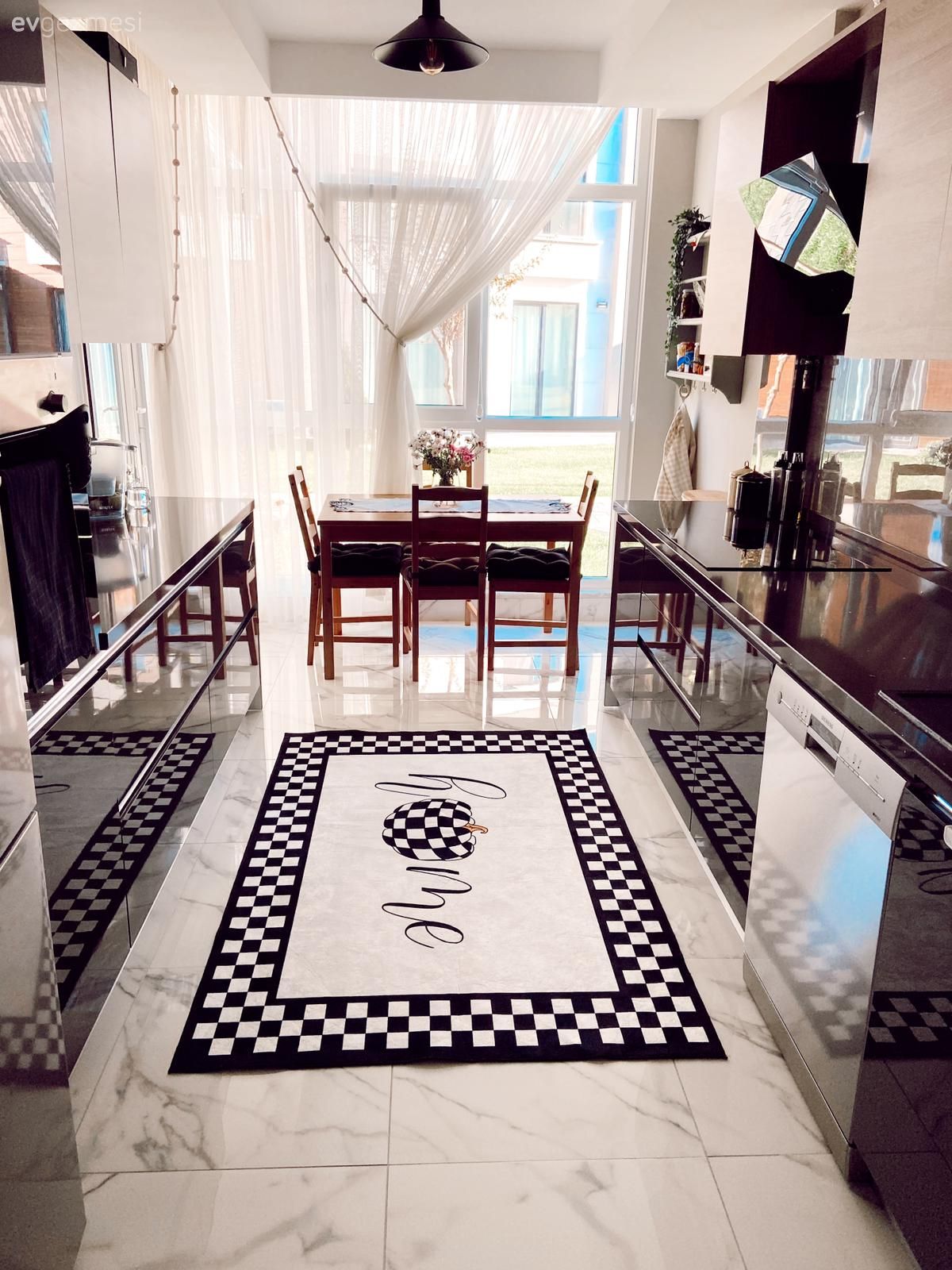Mutfak, Siyah, Beyaz, Ahşap Mobilya, Mutfak tezgahı, Mutfak tezgah arası, Tezgah arası seramik, Mutfak masası, Sandalye, Mutfak halısı, Mutfak perdesi, Tül perde, Perde, Mutfak Avize Modelleri
