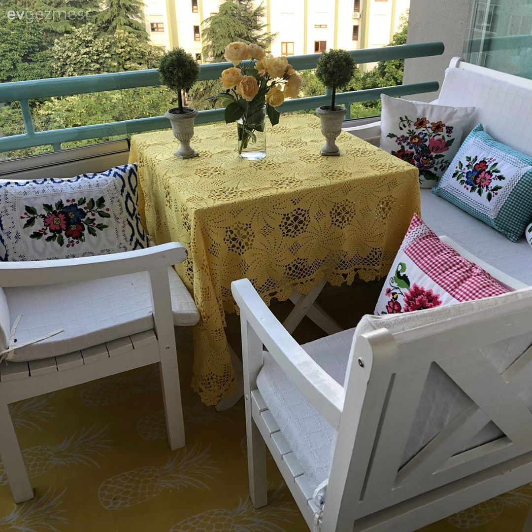 Ev Gezmesi: Renkleriyle İçinizi Isıtacak Bir İstanbul Evi