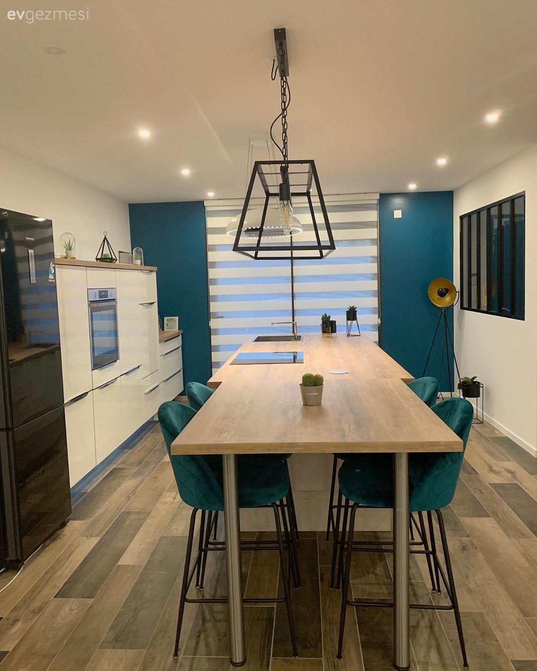 Boya Markalarının Kartelalarından Mavi Duvar Boyası Renkleri