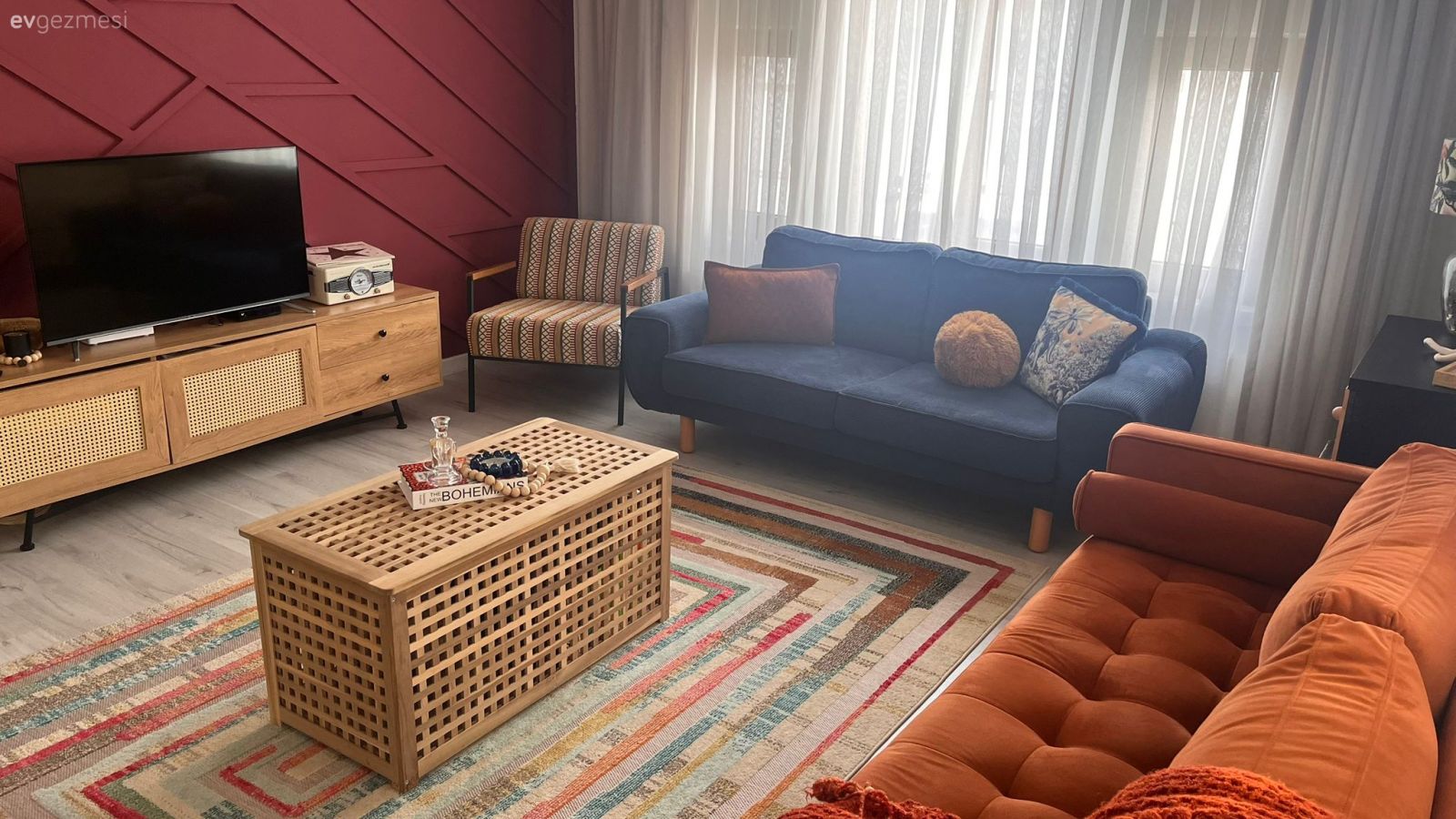 Cesur Renkleri Kucaklayan Eklektik İç Mimar Evi