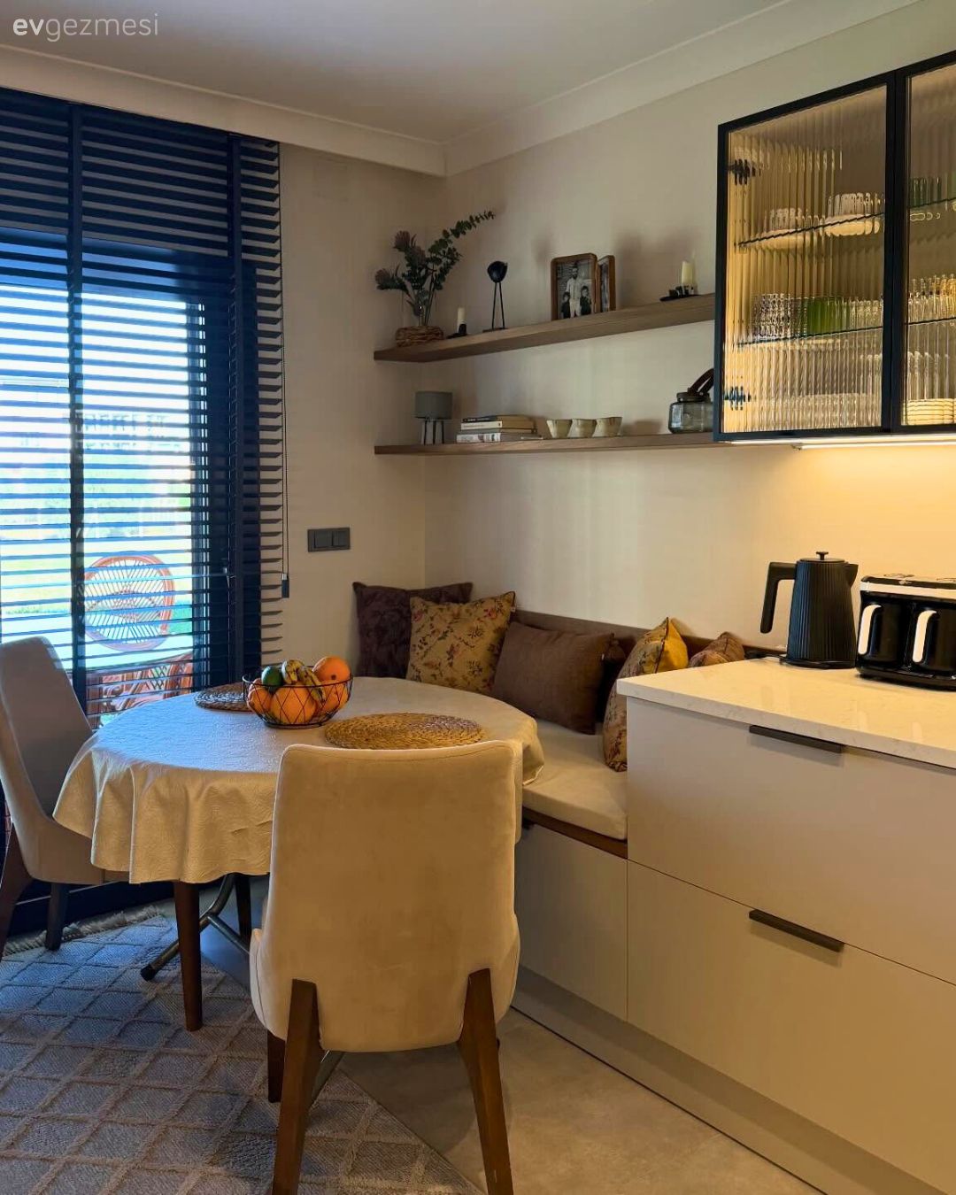 Bu Mutfak İçin Yapılan Sedir Ortamın Değerini Ekstra Arttırmış