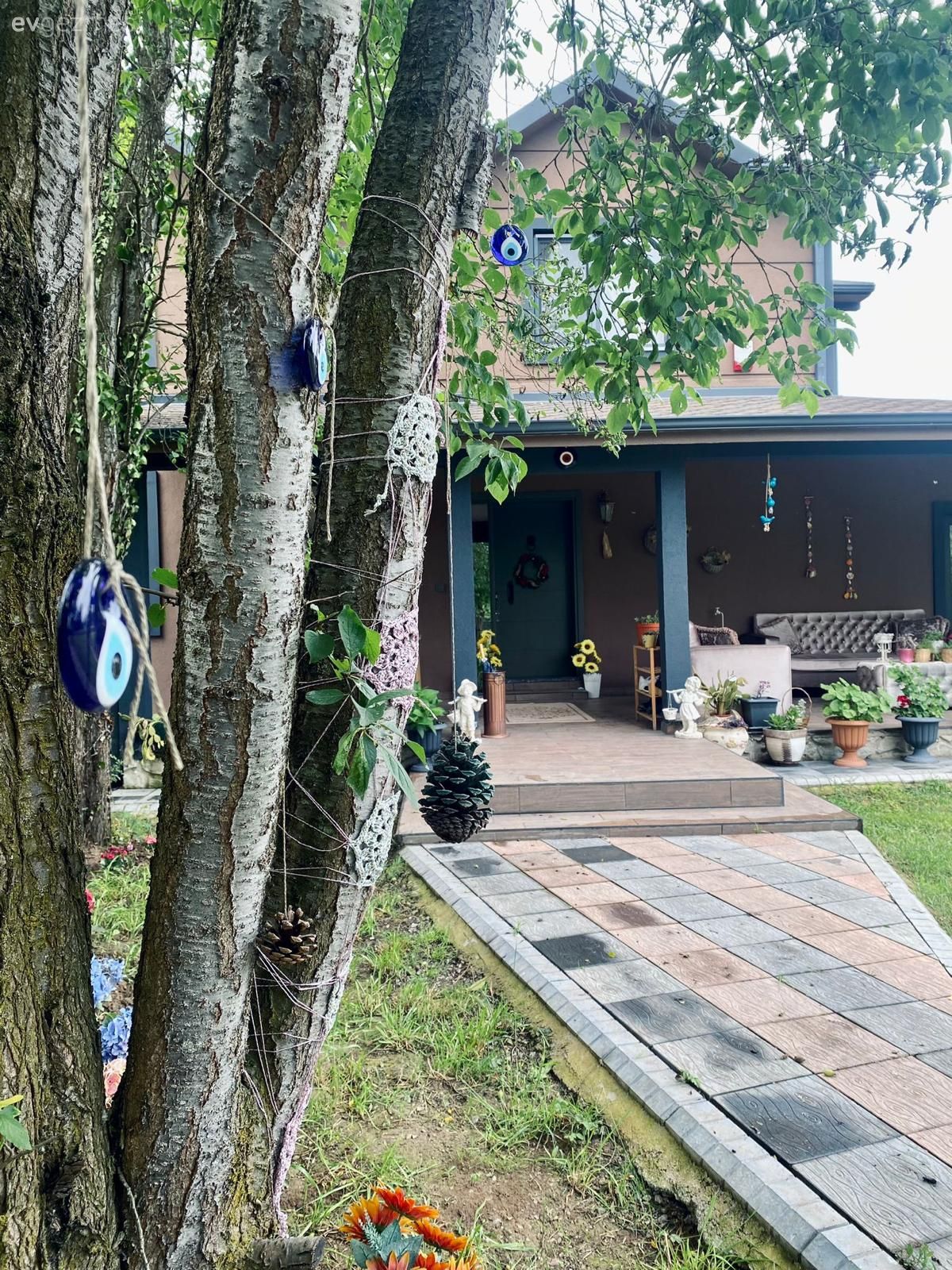 Müstakil Ev Modelleri: Düzce'de Alt Katı Beton Üst Katı Ahşap Bir Ev