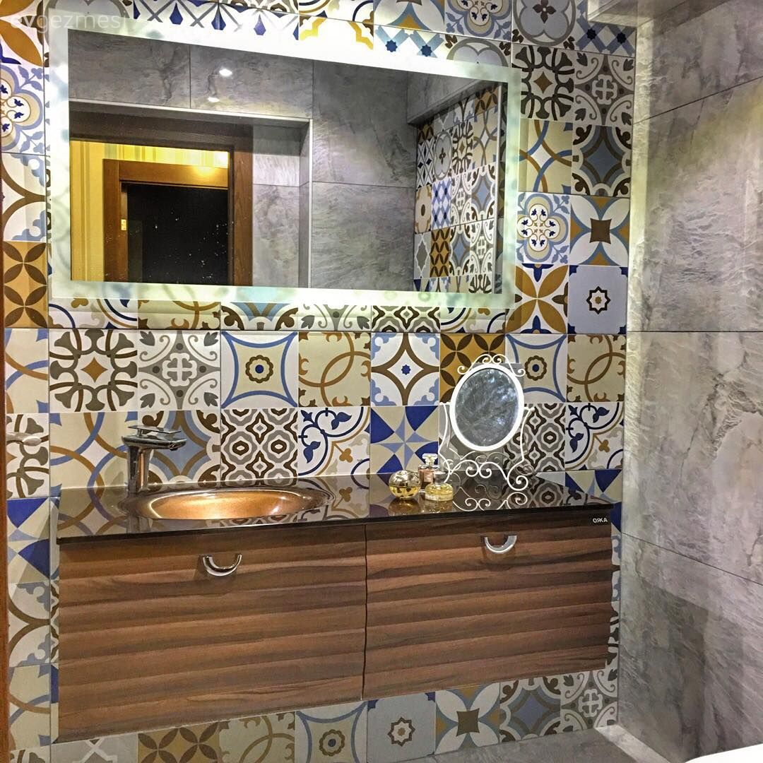 Banyo, Banyo seramikleri, Banyo dolabı, Banyo aynası, Mozaik seramik, Kahverengi, Beyaz, Mavi