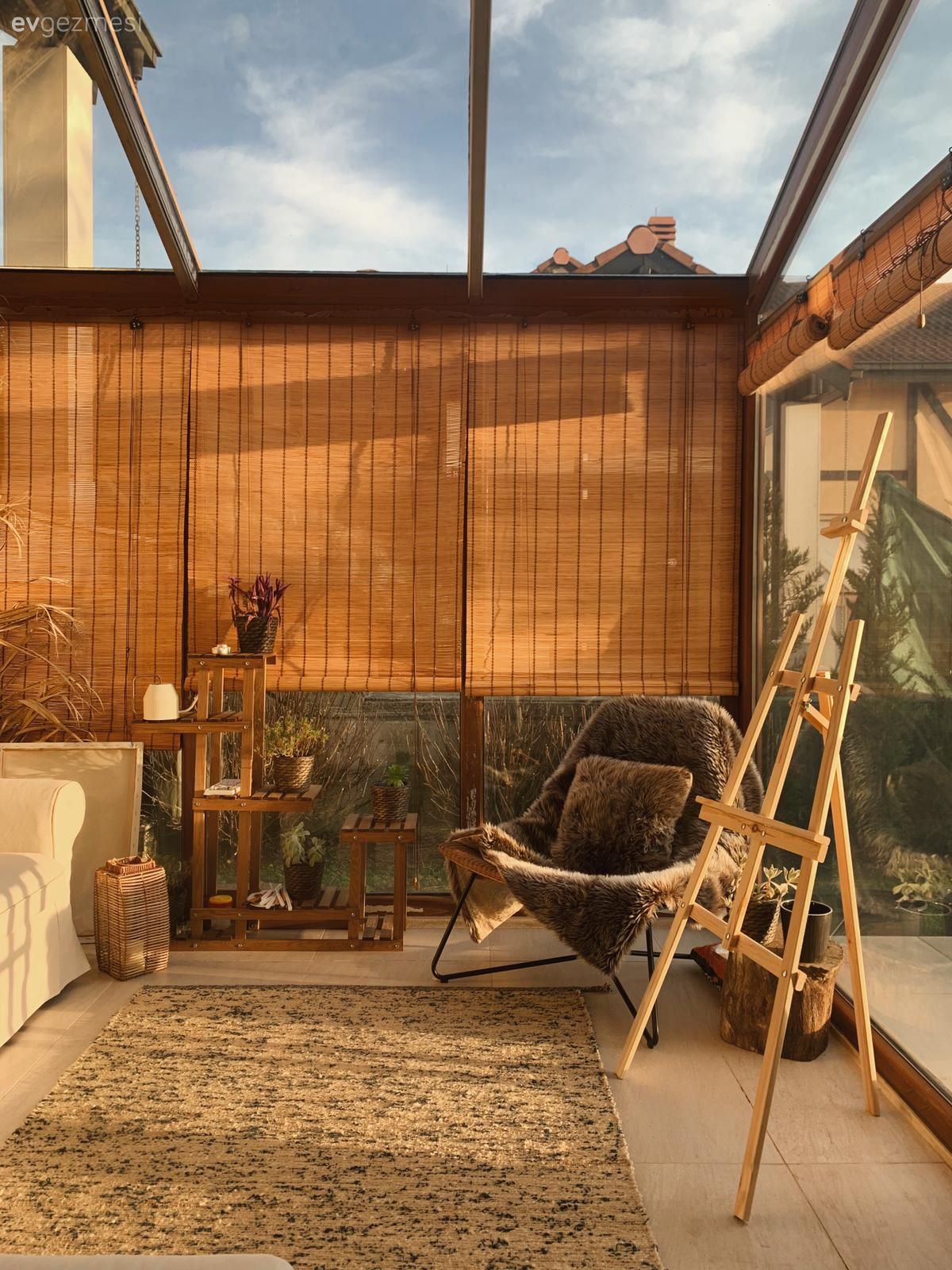 Beykoz'daki Bu Müstakil Evde Bitkilerin Boyu Tavana Kadar!