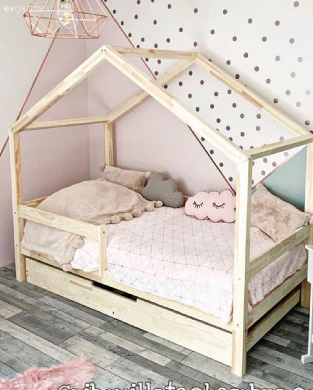 Çocuk Odası, Pudra pembe, Beyaz, Duvar dekorasyonu, Çocuk odası duvar dekorasyonu