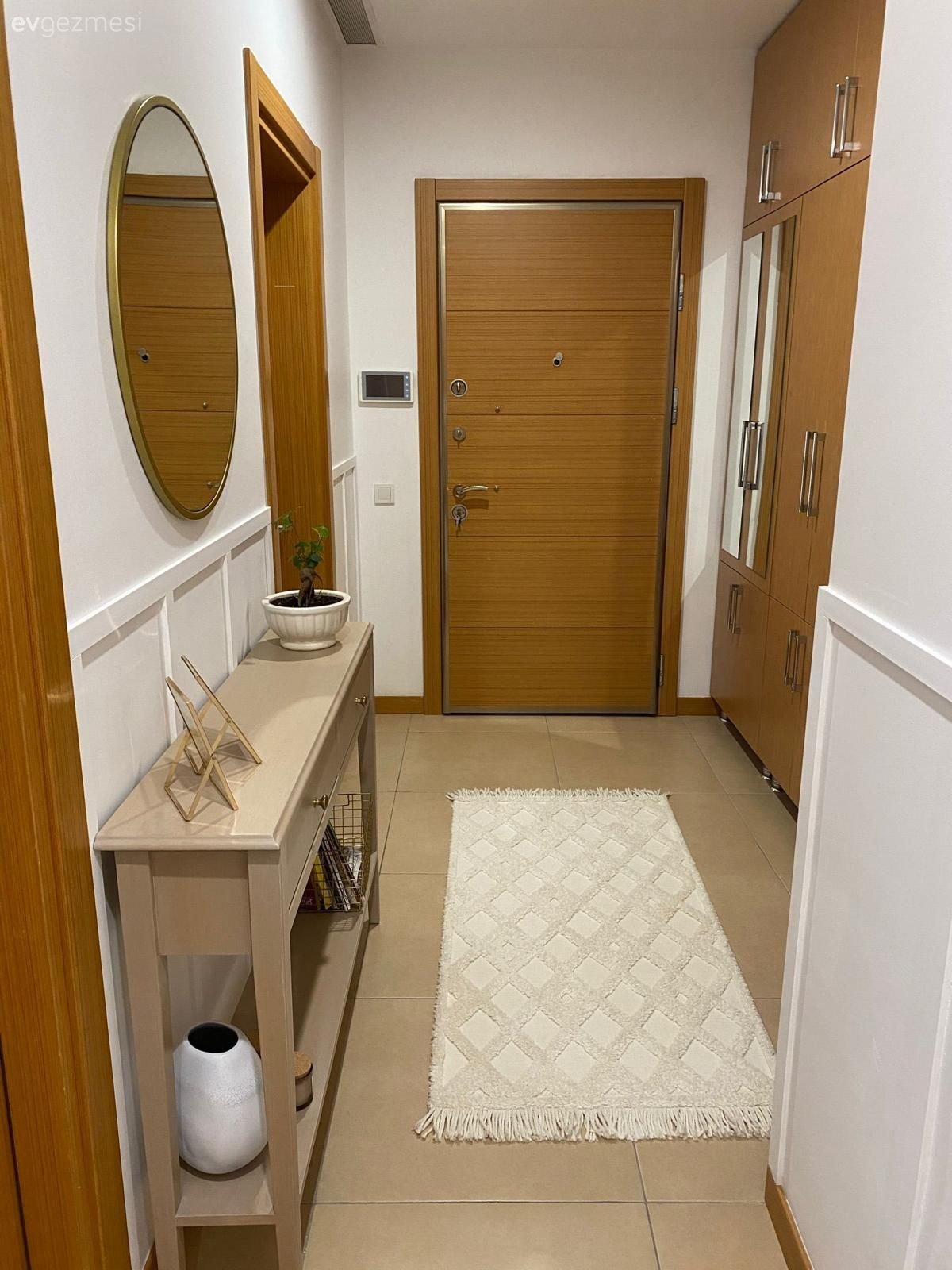 Bu İstanbul Evinde Özel Tasarımlar Dekora Fonksiyonellik Katmış!