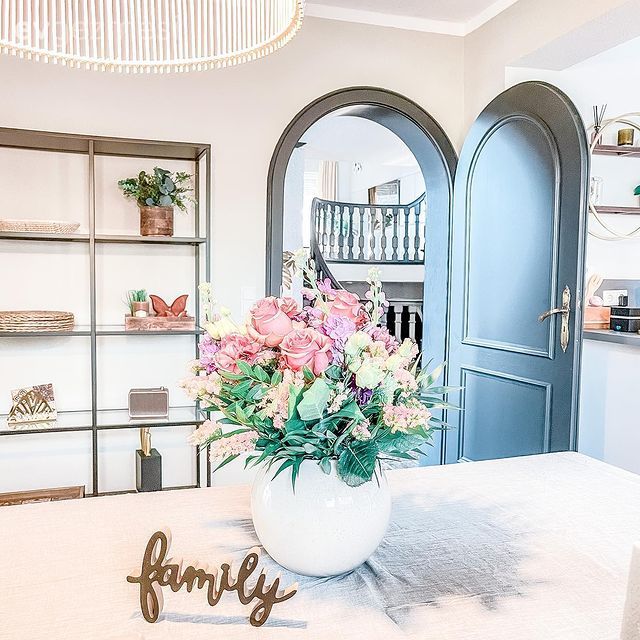 Mutfak, Kapı , Siyah, Beyaz, Dekoratif Objeler