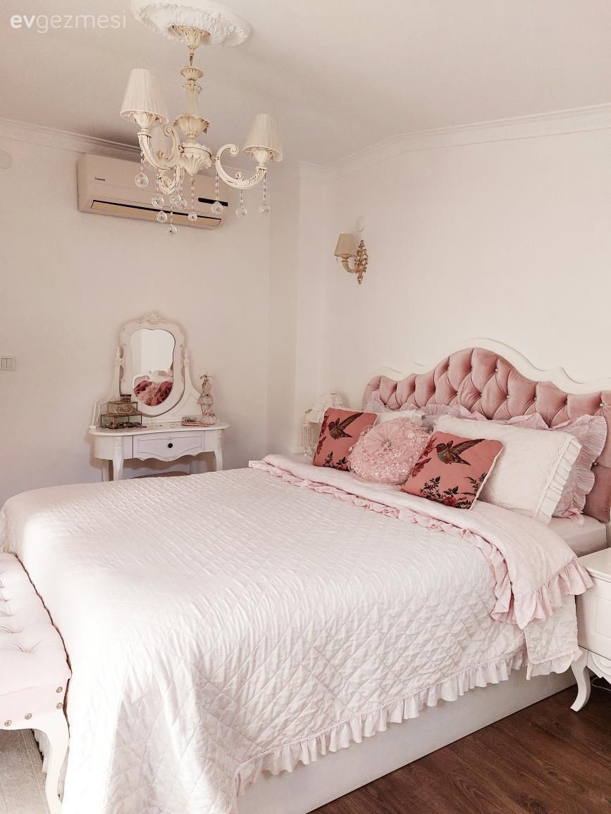 Ev Gezmesi: Buram Buram Country Kokan Bir İzmir Evi