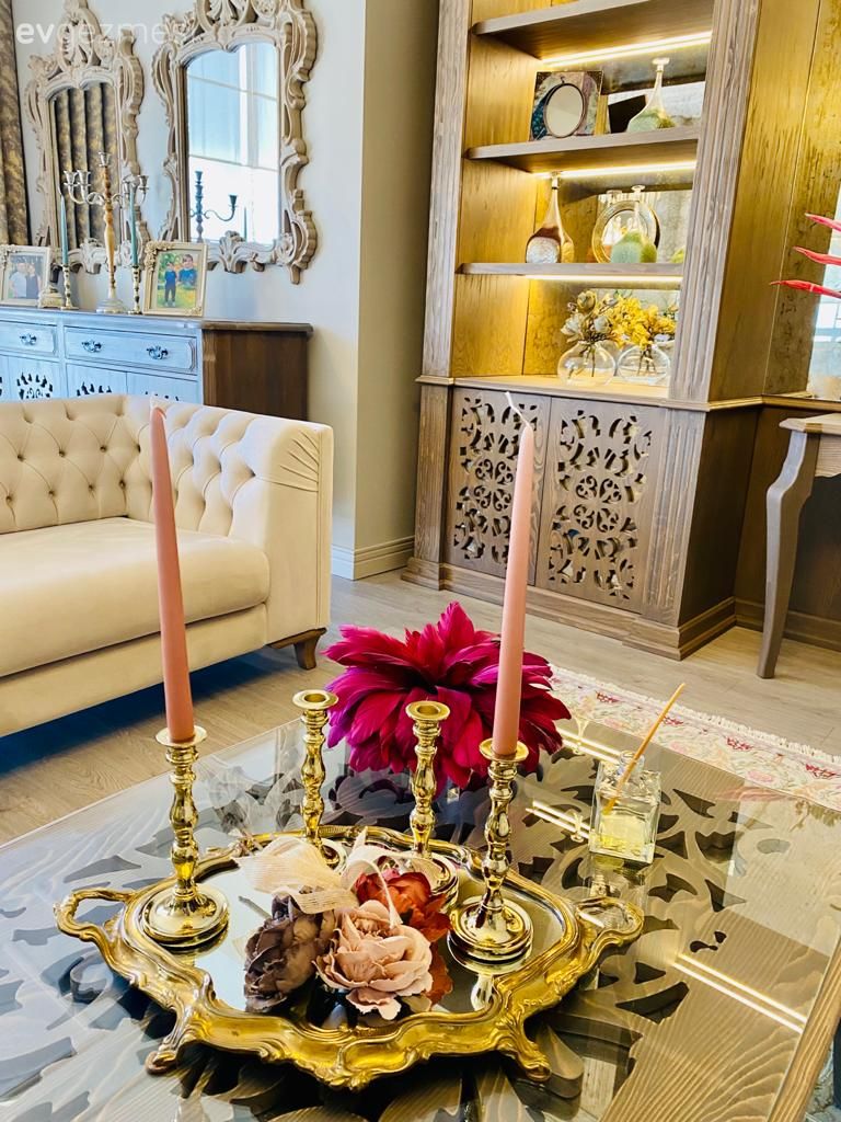 Bu Ankara Evinde İnce İşçiliğe Sahip Mobilyalar Her Köşeyi Sarmış!