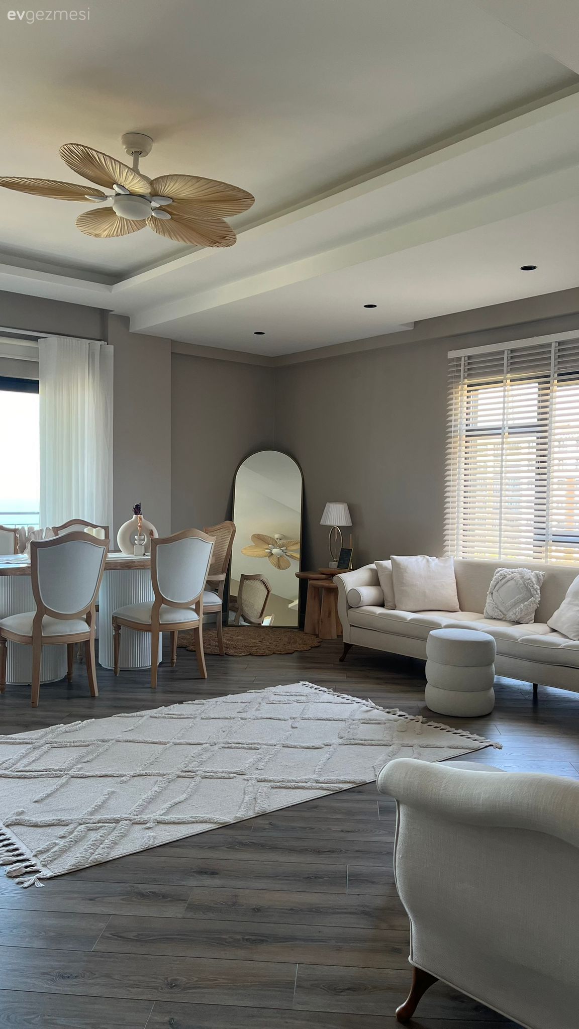 Samsun'daki Bu Evin Cazibe Noktalarında Hep Ayna Var!