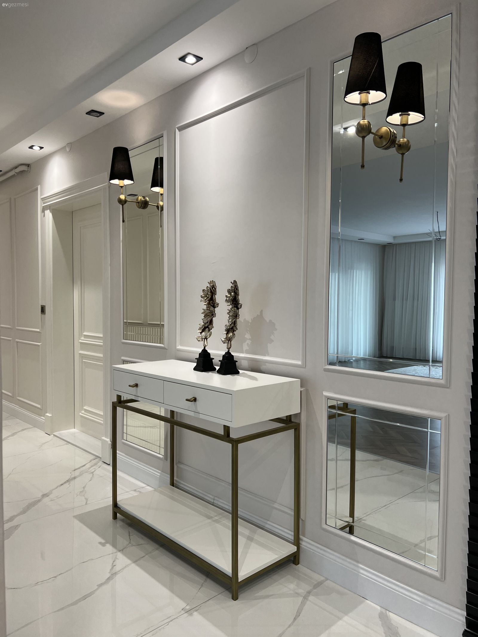 Bu Samsun Evinde Beyaz ve İddia Her Tasarımda Öne Çıkmış