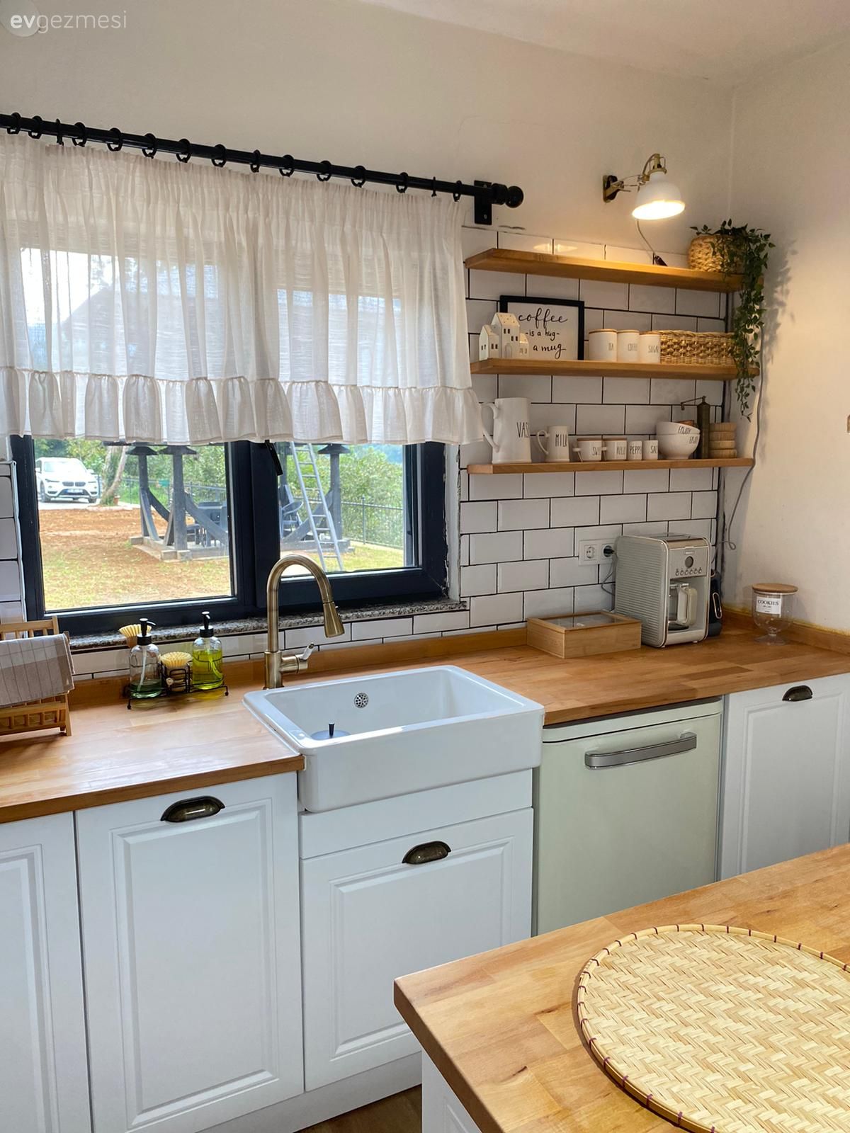 Artvin'deki Bu 144 M2'lik Ev Köy Hayatına Alışmış Villa Kıvamında!