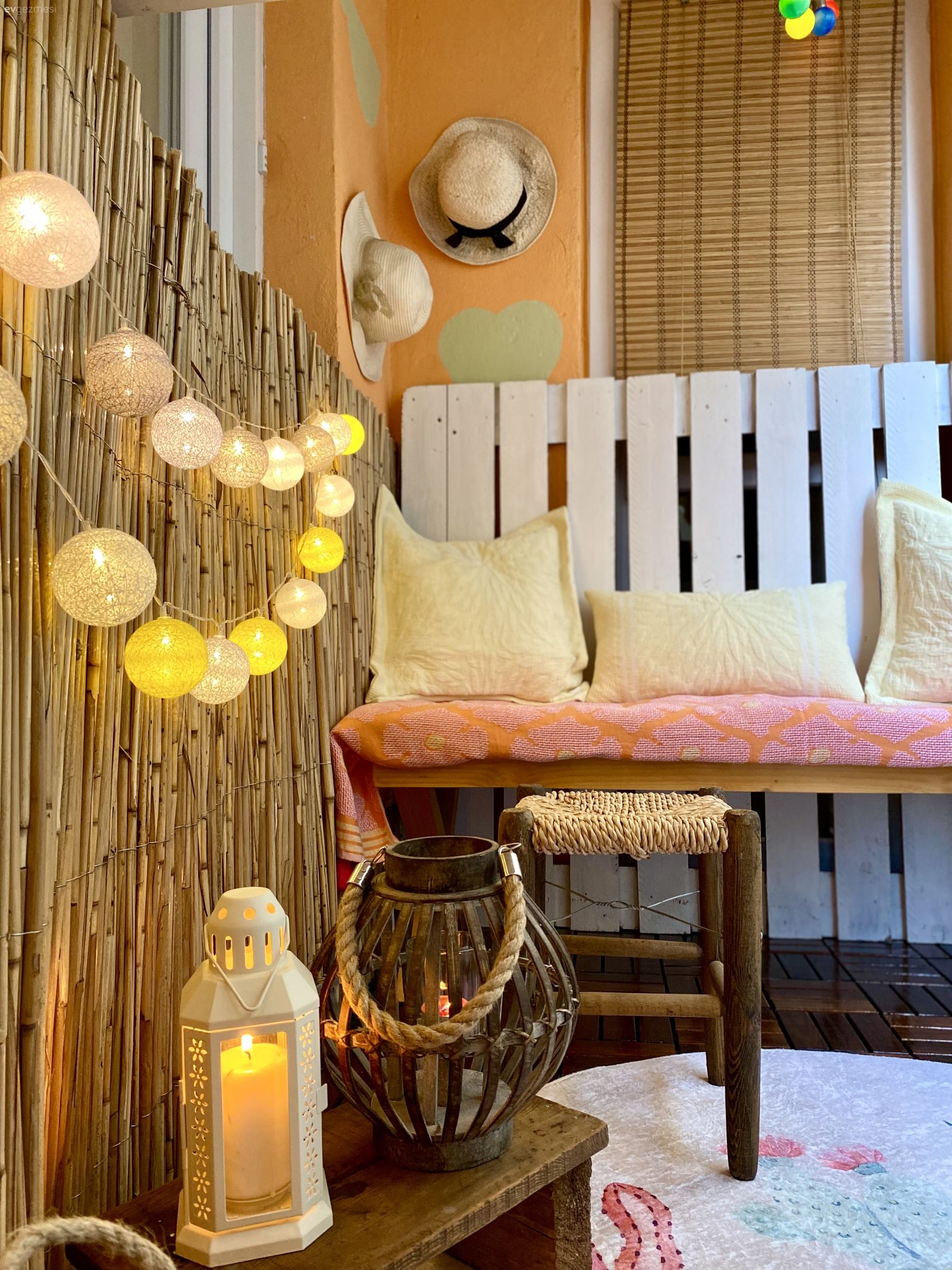 Ev Gezmesi: Keyif Deposu Tadında Bir İzmir Evi!