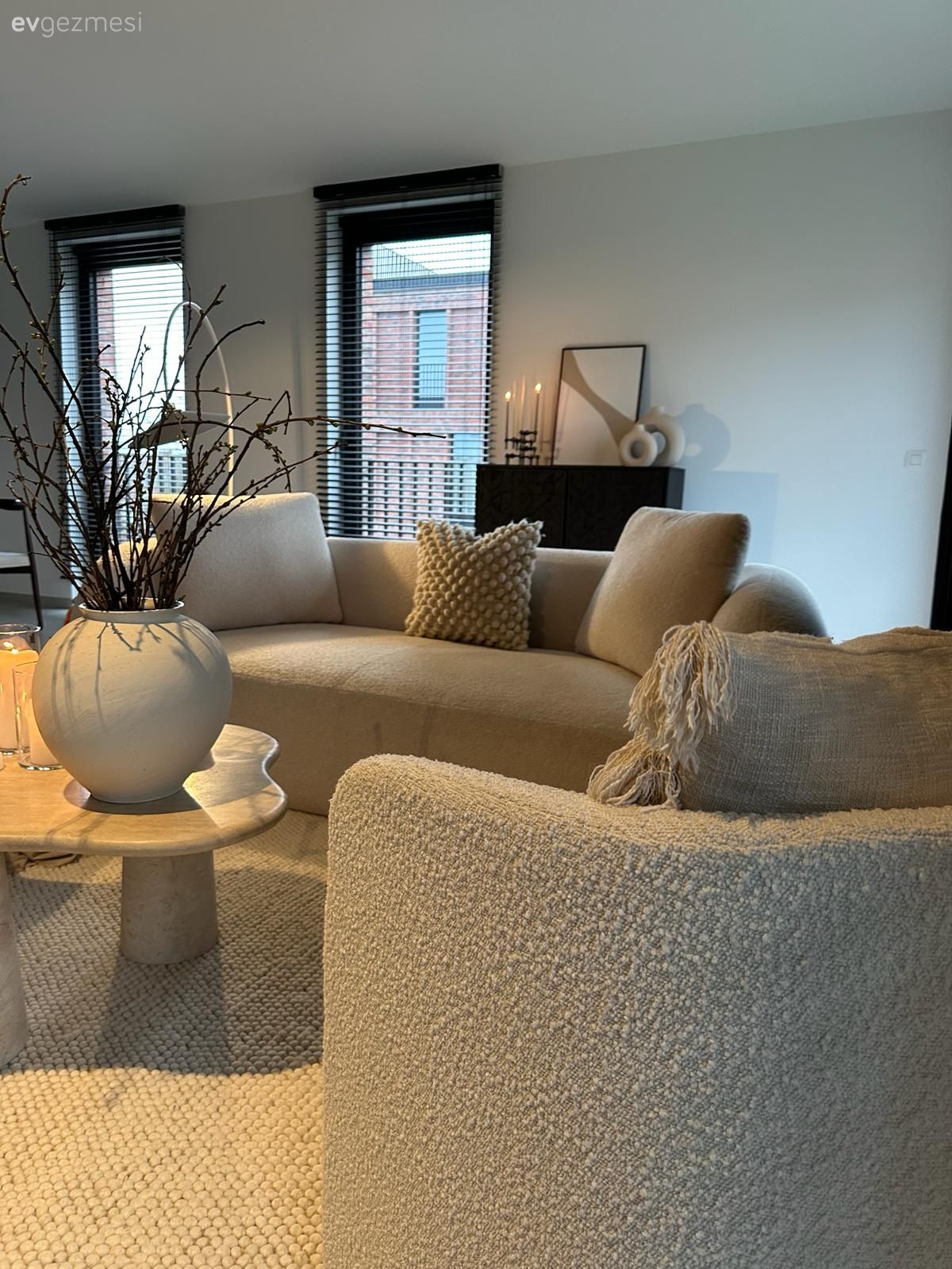 Bej Aşığı Bu Evde Hem Samimiyet Var Hem de Bitmeyen Şıklık!