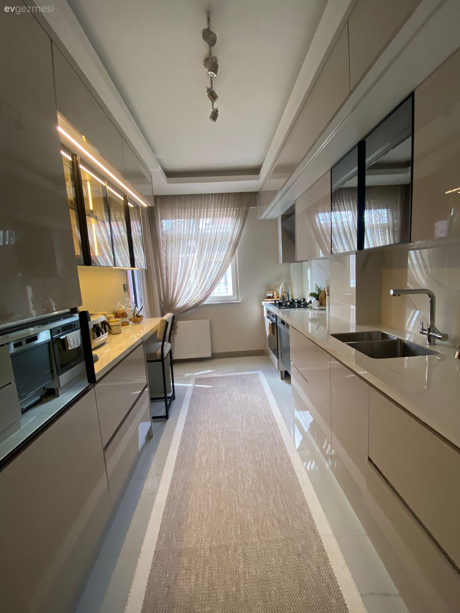 Özel Yapım Tasarımlar Bu Evin Şıklığında Büyük Pay Sahibi