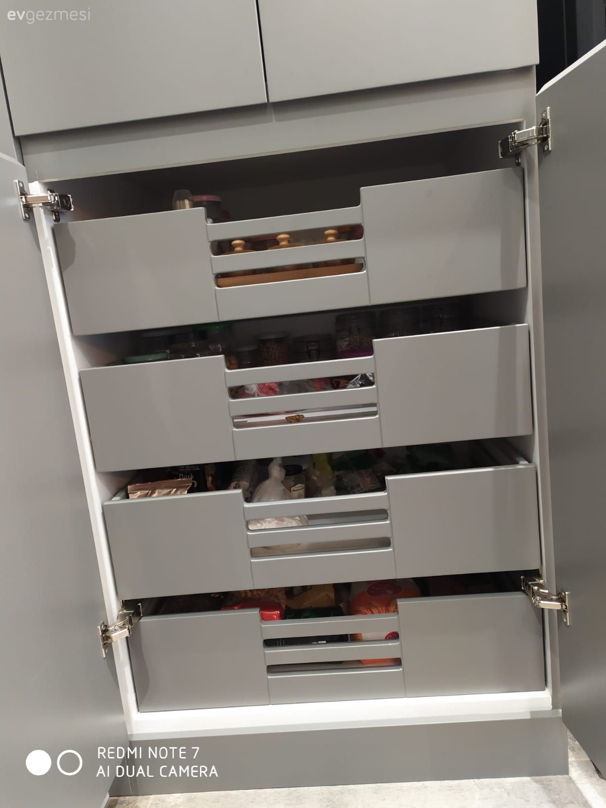 Bu Denizli Mutfağı Şık Olmak İçin Hiçbir Masraftan Kaçınmamış!