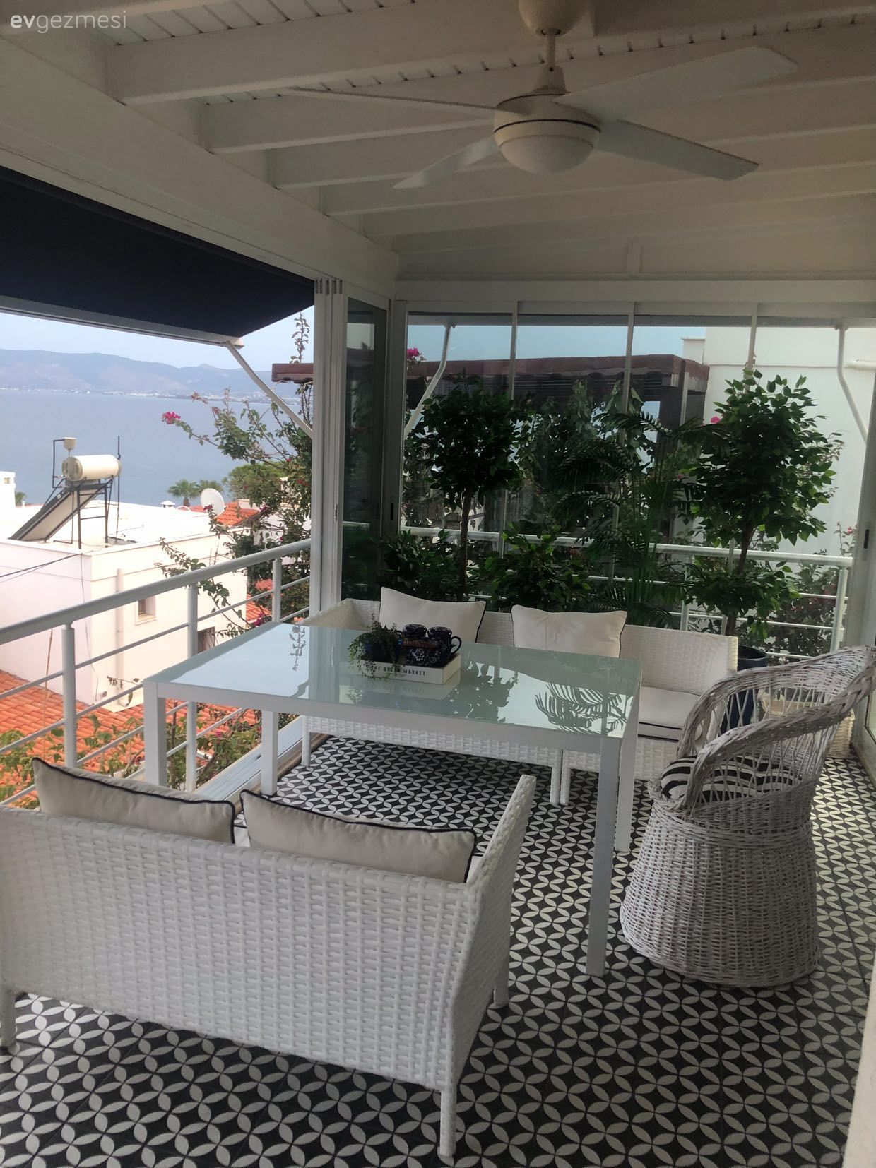 Kış bahçesi, Balkon oturma grubu, Balkon, Beyaz