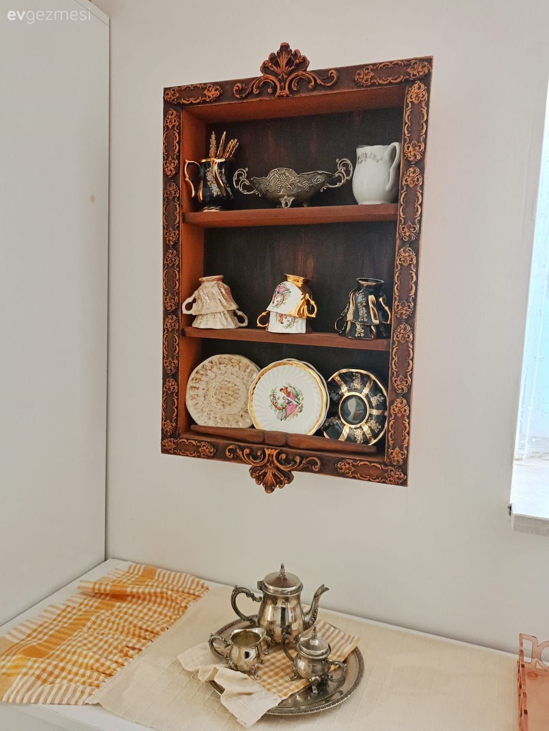 Geçmişe Işınlayan Bu Burdur Evi El Emeği Objelerle Dolu