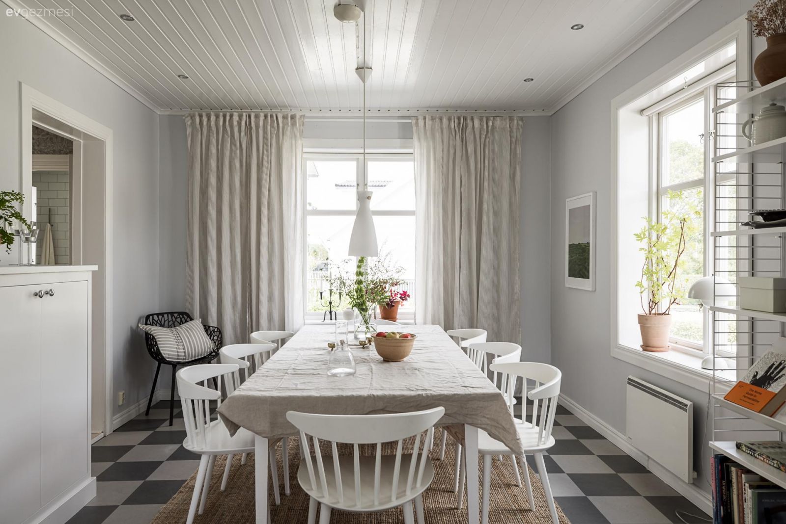 Masal Alemine Davet Eden 167 M2'lik Beyaz Villa