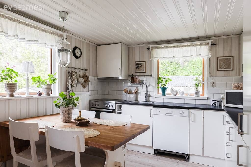 Prefabrik Ev Modelleri: 57 M2'lik U- Tipi Prefabrik Evin İçi ve Planı