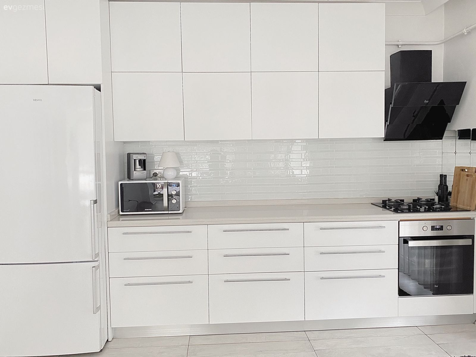 Mutfak, Modern mutfak, Beyaz mutfak, Ada mutfak, Mutfak halısı, Mutfak tezgahı, Mutfak tezgah arası, Davlumbaz, Ankastre