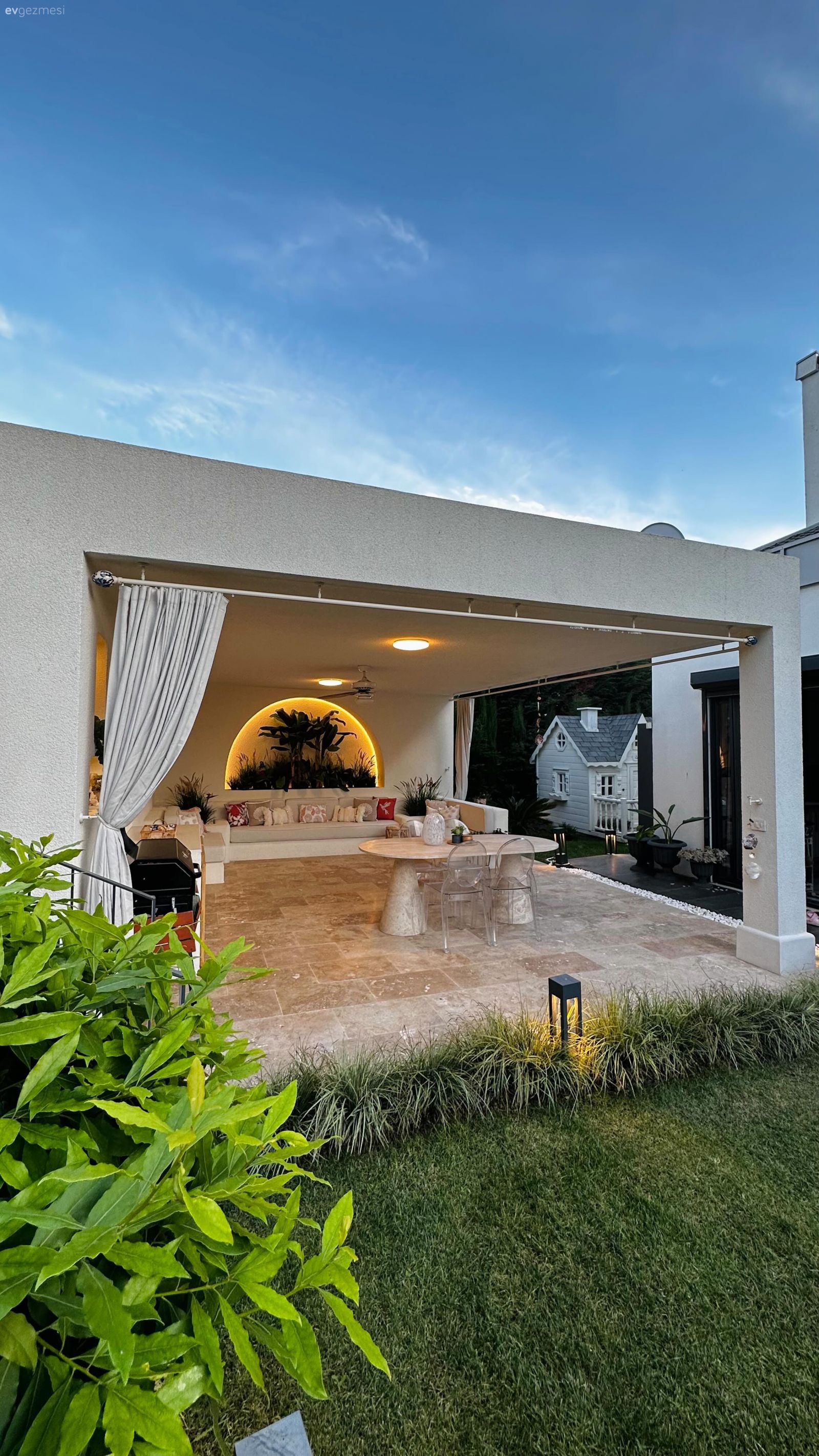 Bahçe, Sedir, Gazbeton, Beyaz, Yeşil