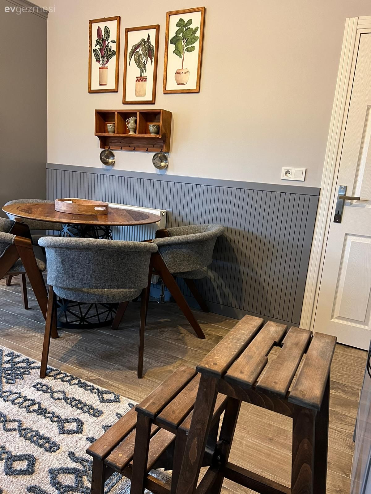 Müstakil Ev Modelleri: Grinin 50 Tonunu Barındıran Çiftlik Evi