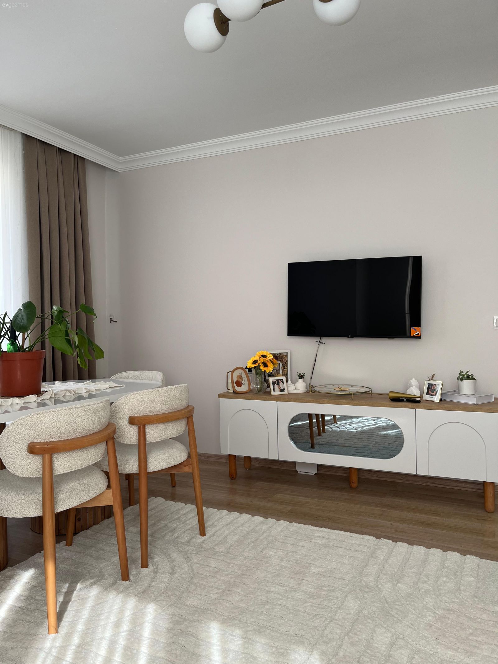 Gösterişten Uzak Sükunete Yakın Bir İstanbul Evi!