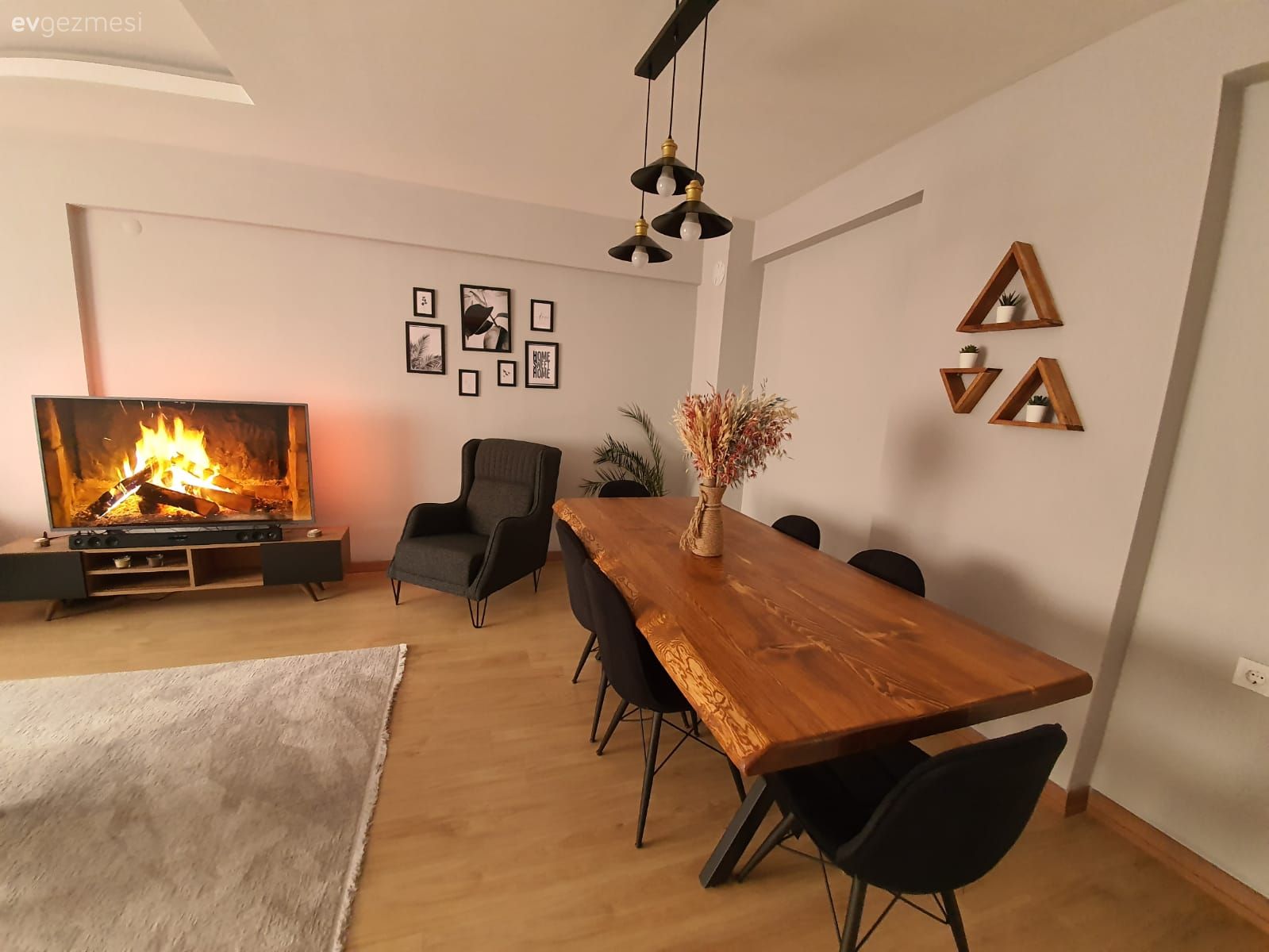 Bu Evde Modern Stil Natürel Detaylarla Sıcaklık Kazanmış!